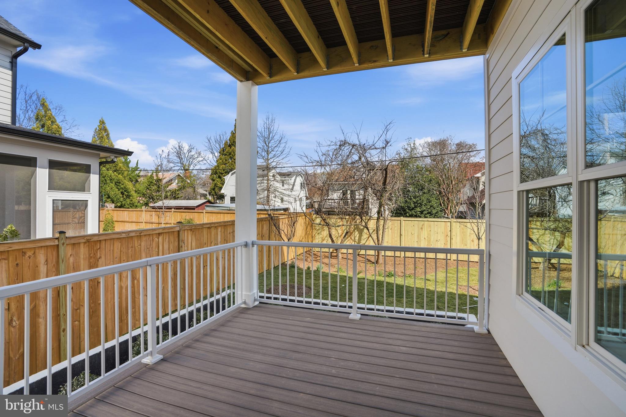 CLARENDON - Residential