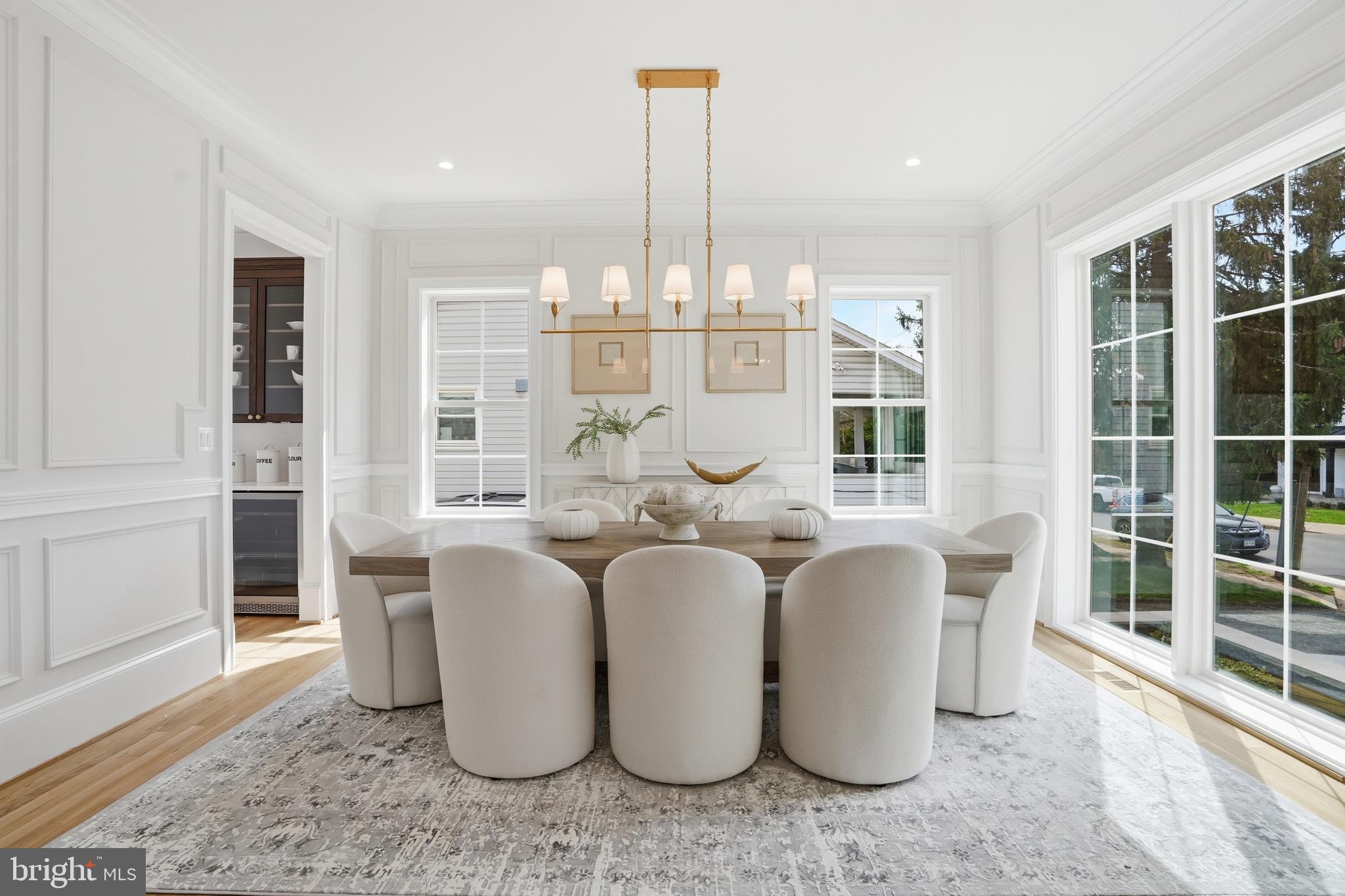 CLARENDON - Residential