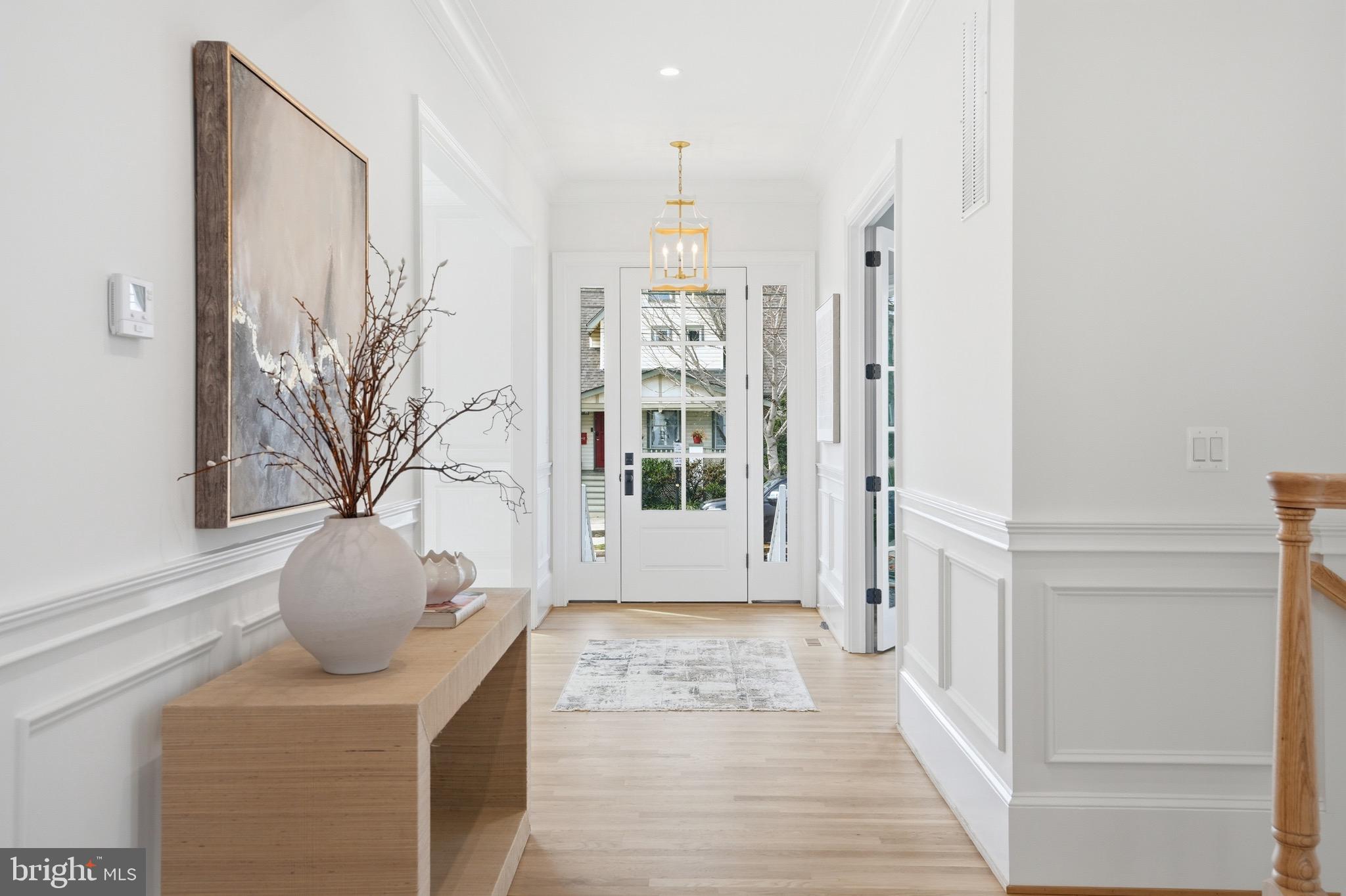 CLARENDON - Residential