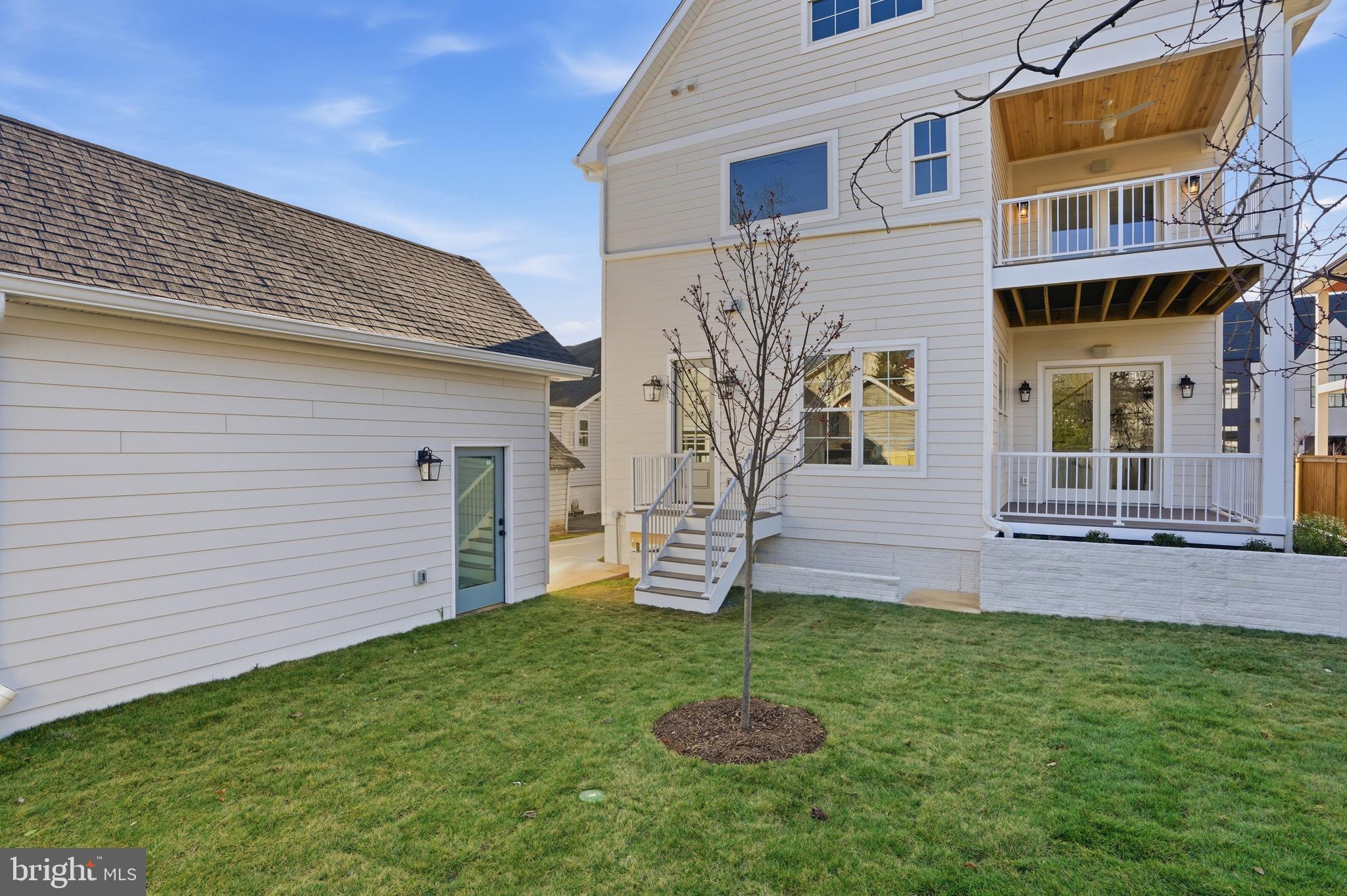 CLARENDON - Residential