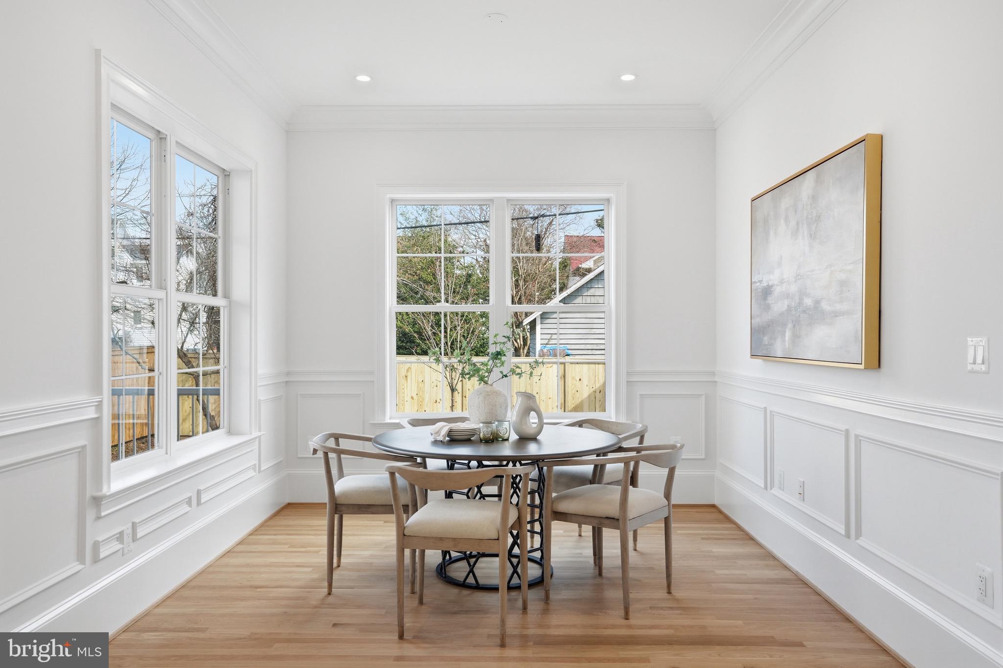 CLARENDON - Residential