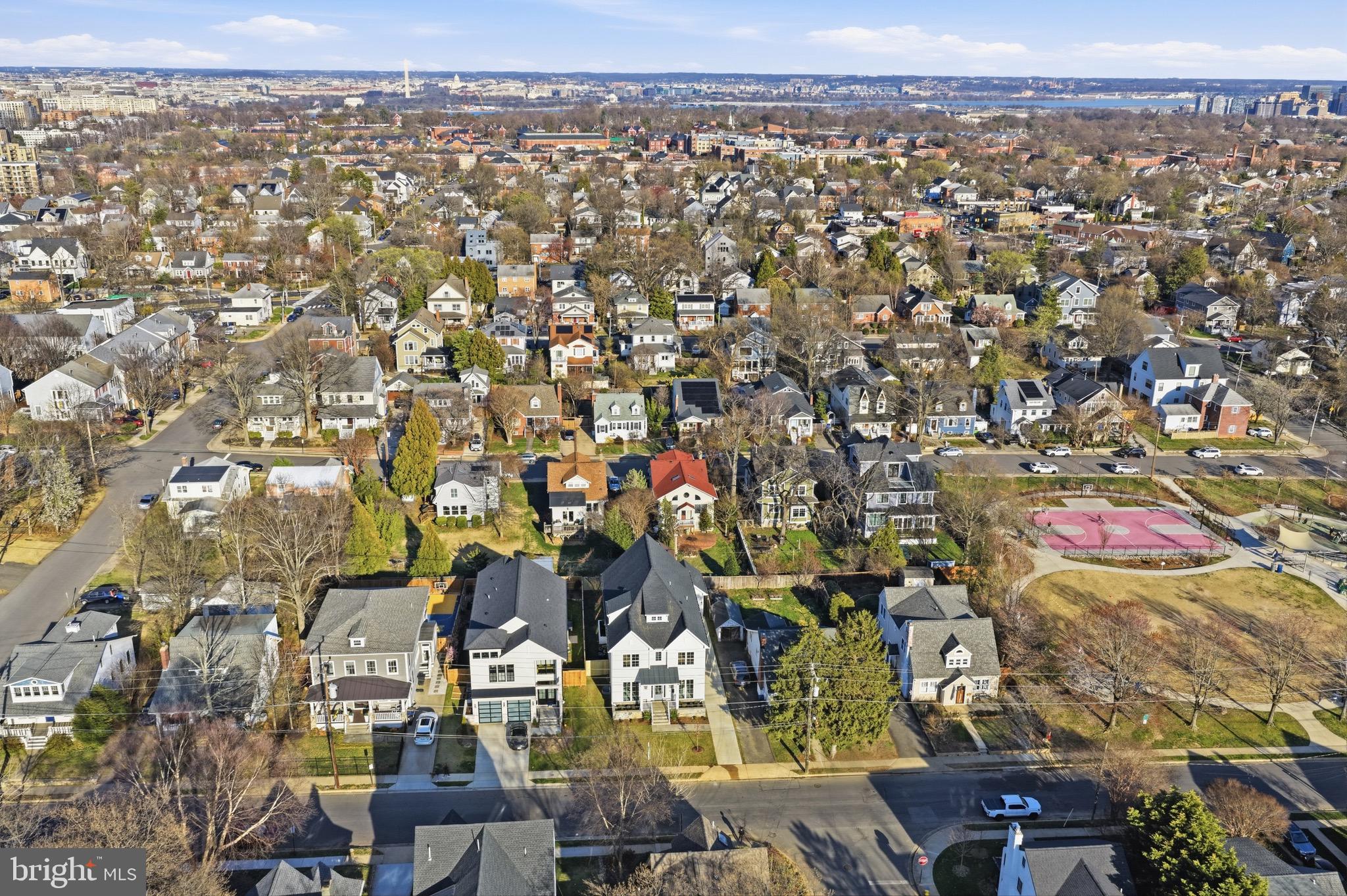 CLARENDON - Residential