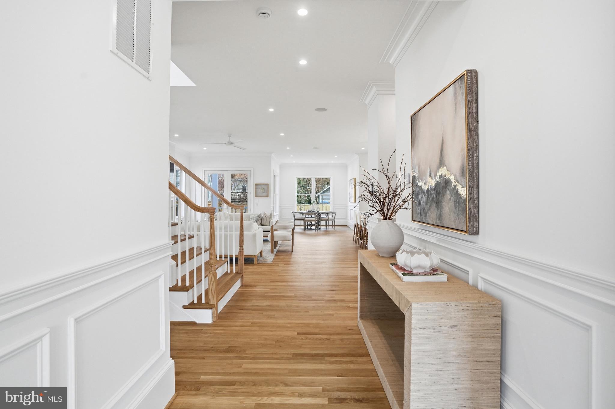 CLARENDON - Residential