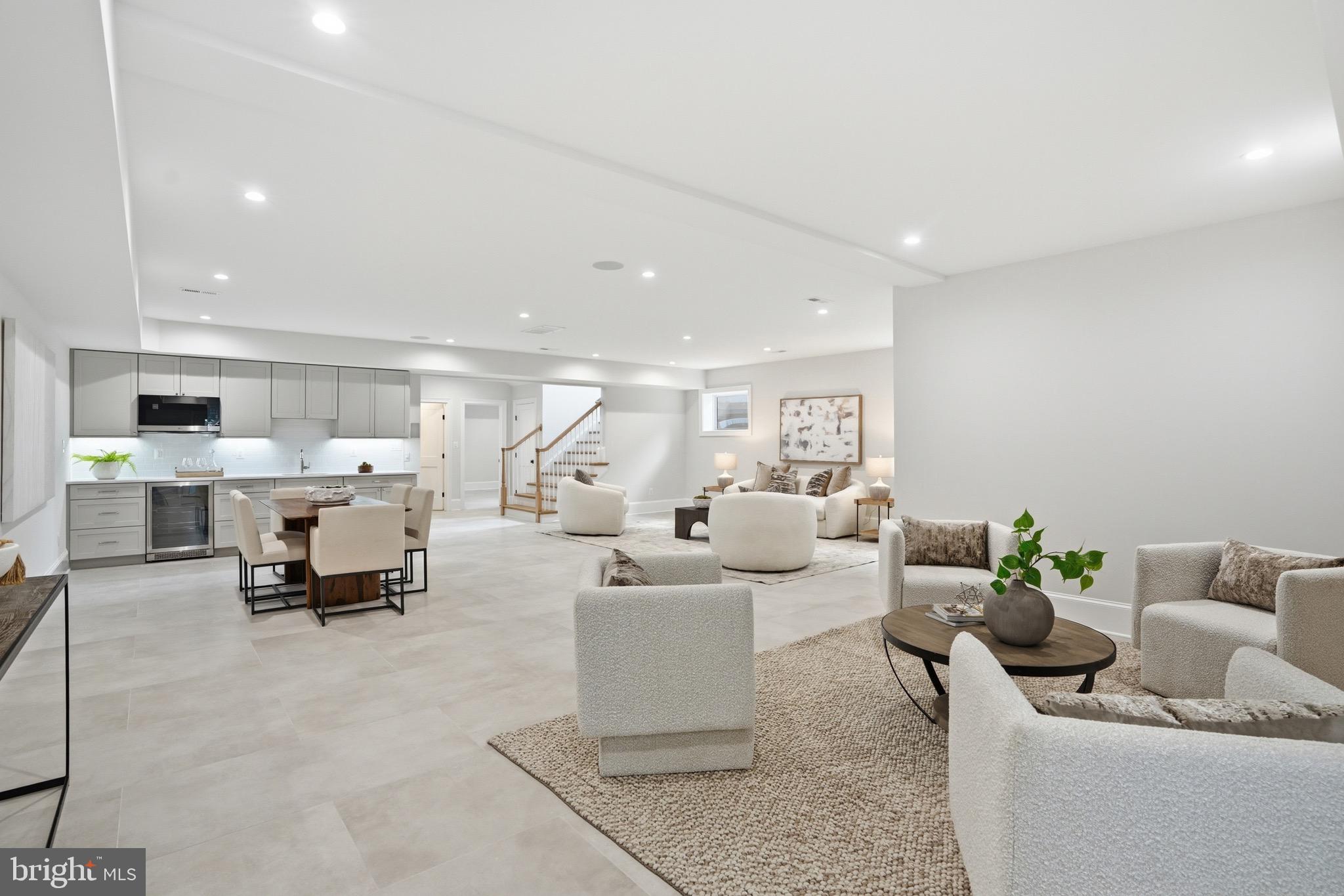 CLARENDON - Residential