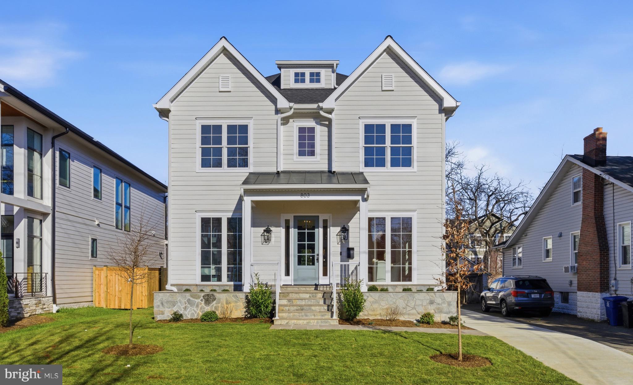 CLARENDON - Residential