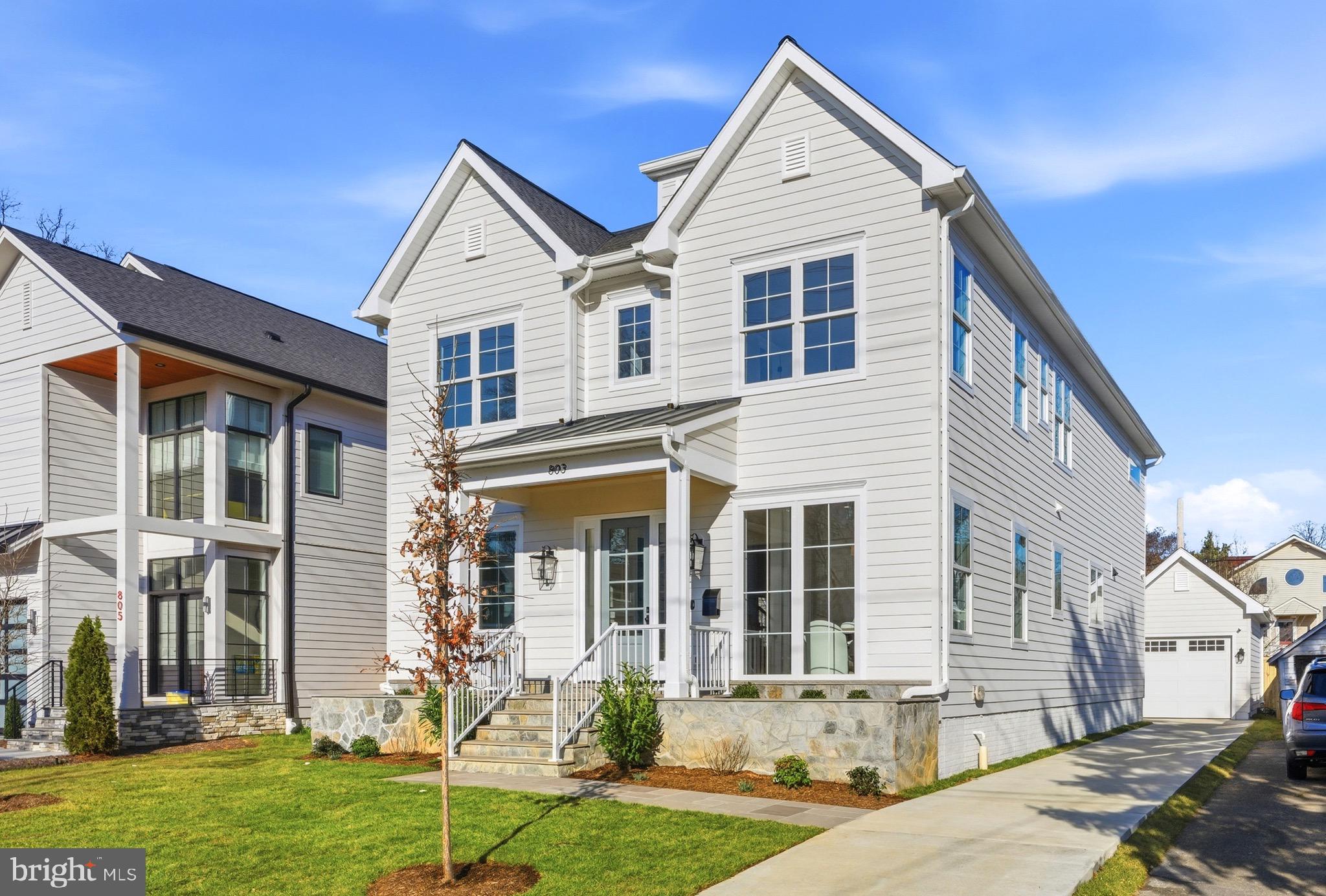 CLARENDON - Residential