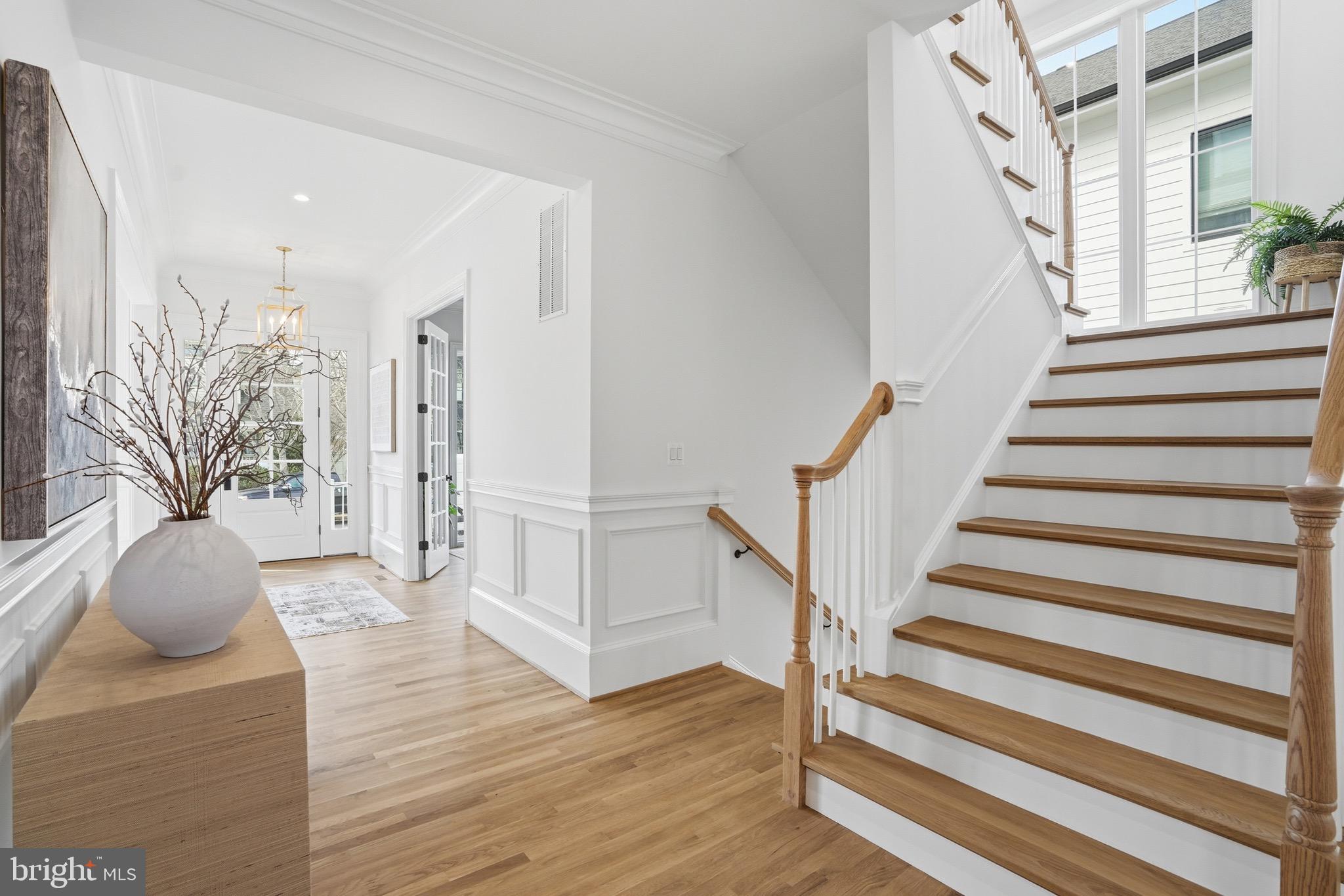 CLARENDON - Residential