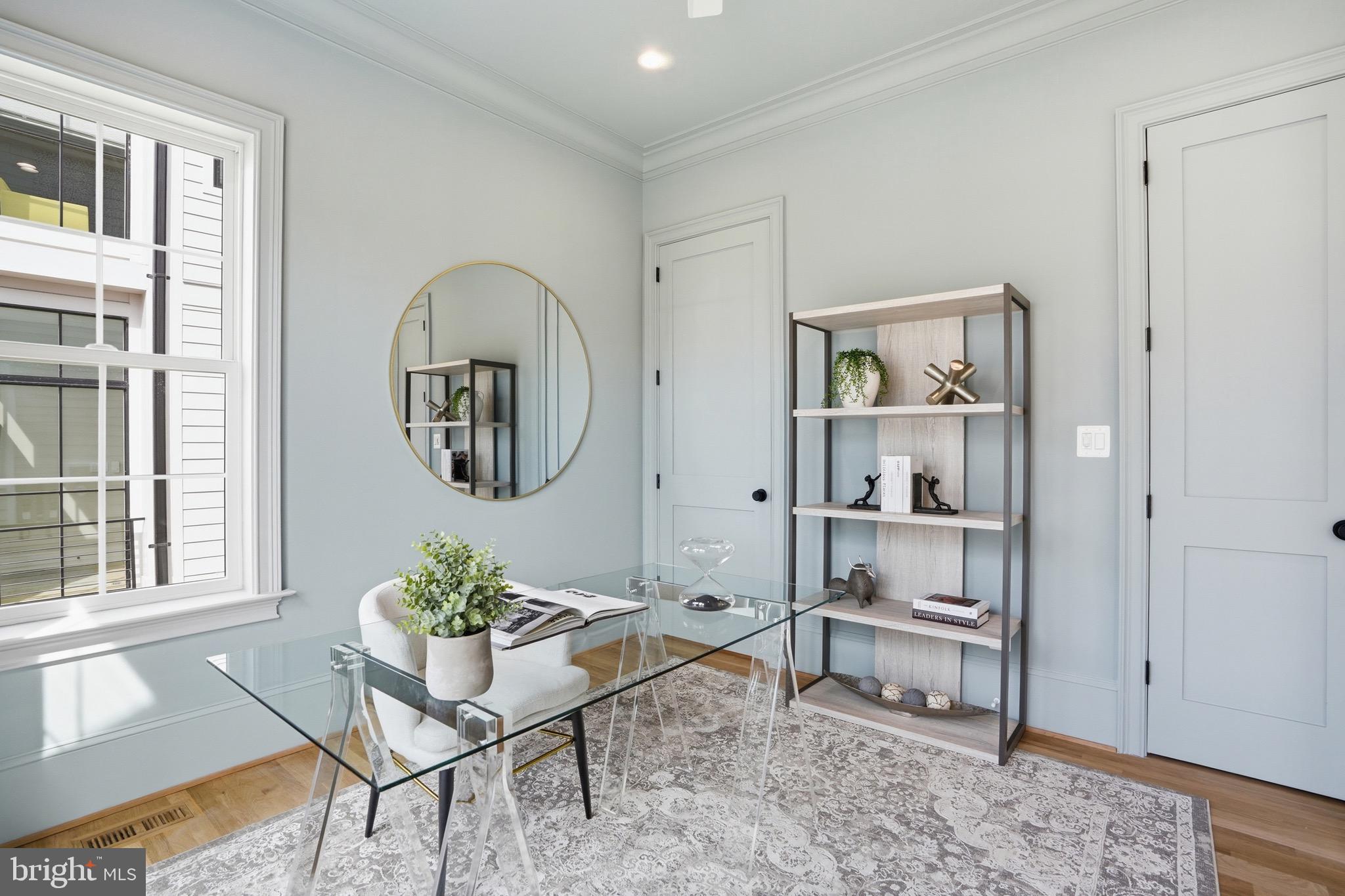 CLARENDON - Residential