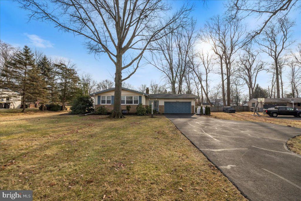 Photo of 14 Morningside Drive, LANSDALE, PA 19446 (MLS # PAMC2165044)