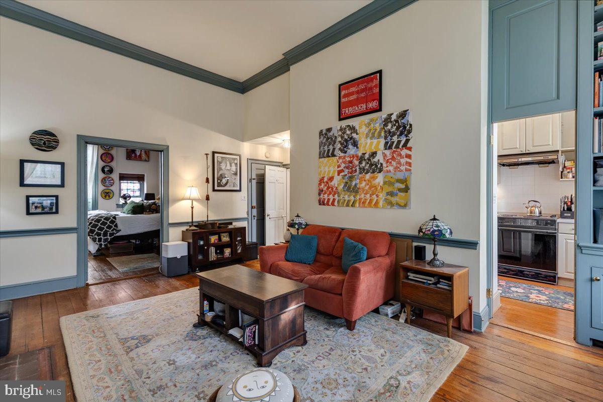 OLD TOWN ALEXANDRIA - Residential Income