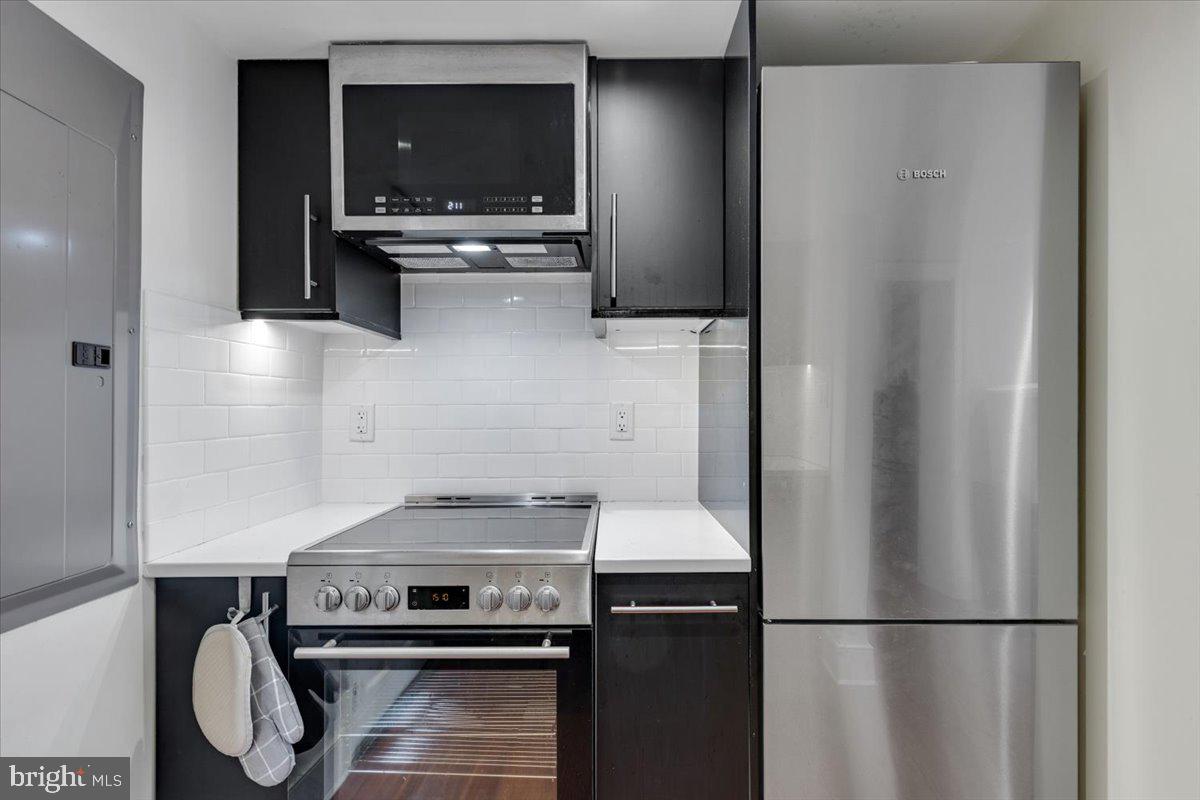 OLD TOWN ALEXANDRIA - Residential Income