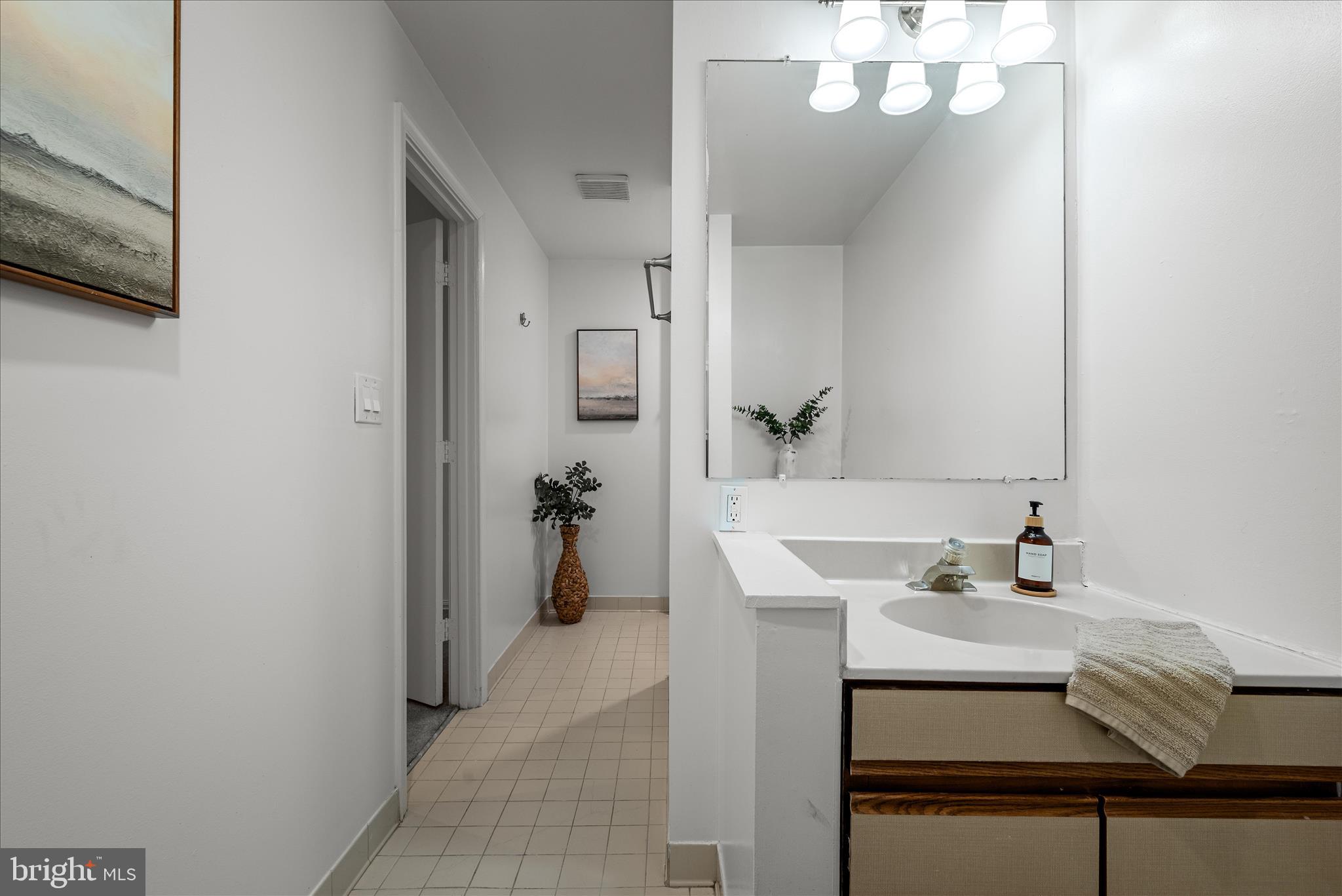 COUNTRYSIDE - Residential