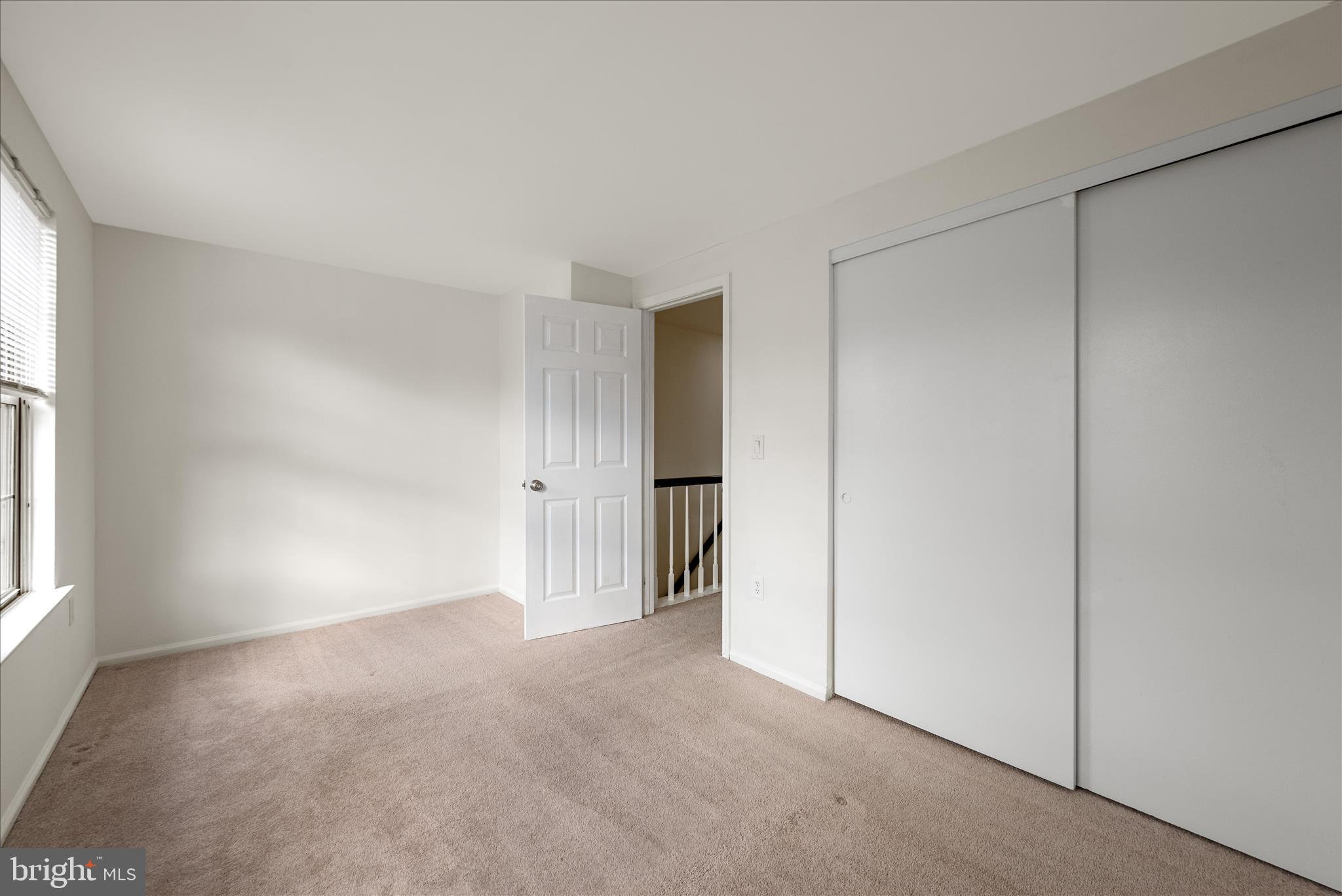 COUNTRYSIDE - Residential