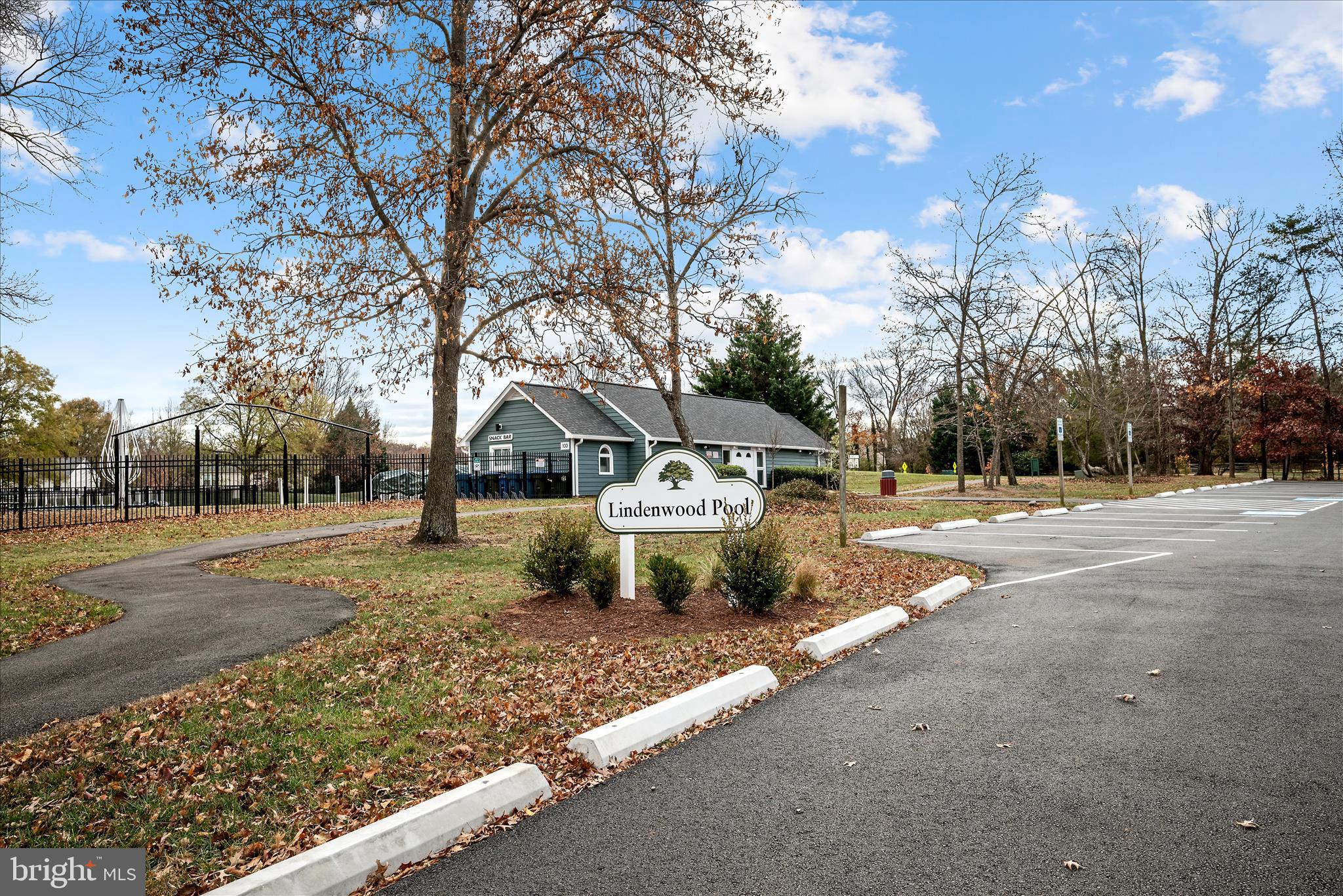 COUNTRYSIDE - Residential