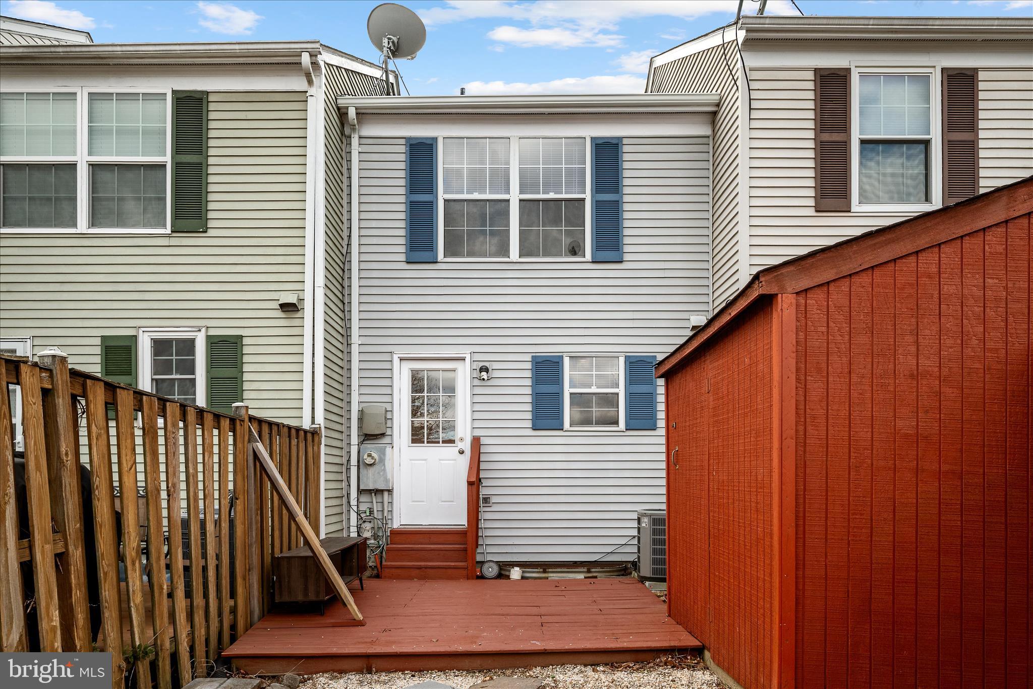 COUNTRYSIDE - Residential