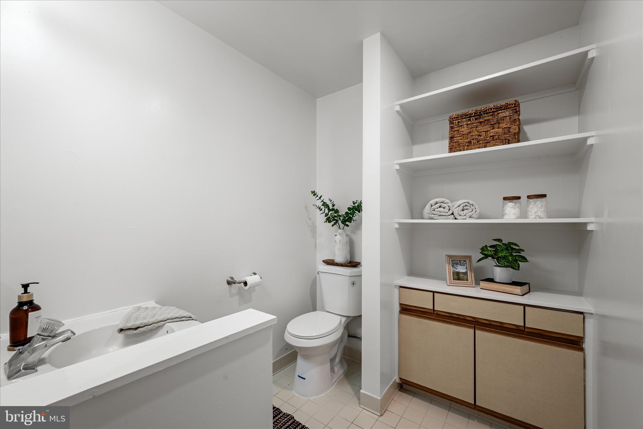 COUNTRYSIDE - Residential