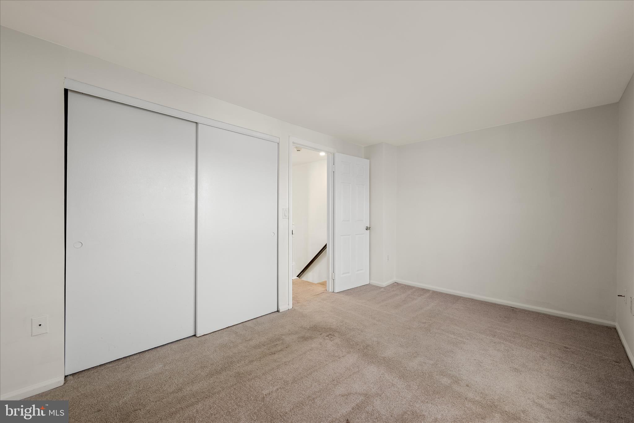 COUNTRYSIDE - Residential