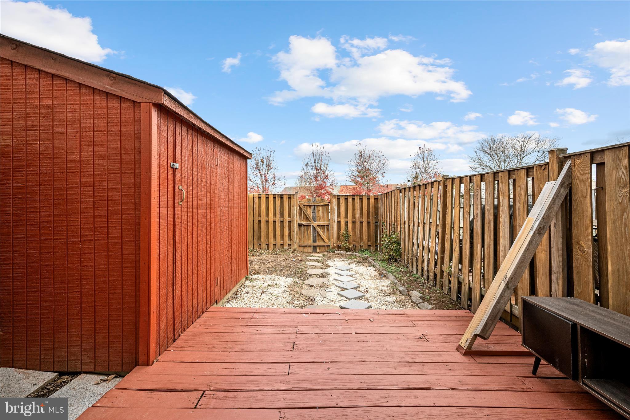 COUNTRYSIDE - Residential