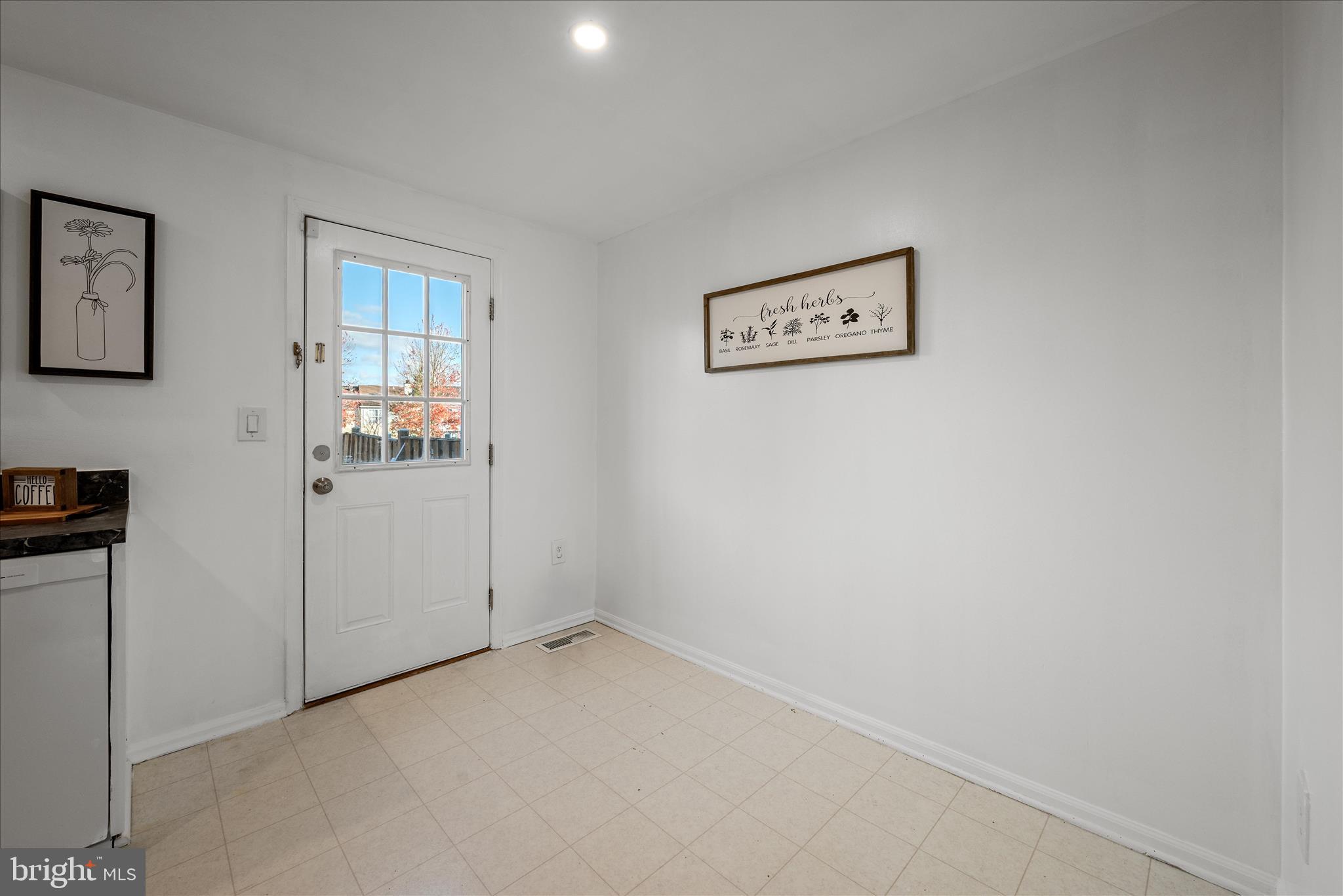 COUNTRYSIDE - Residential