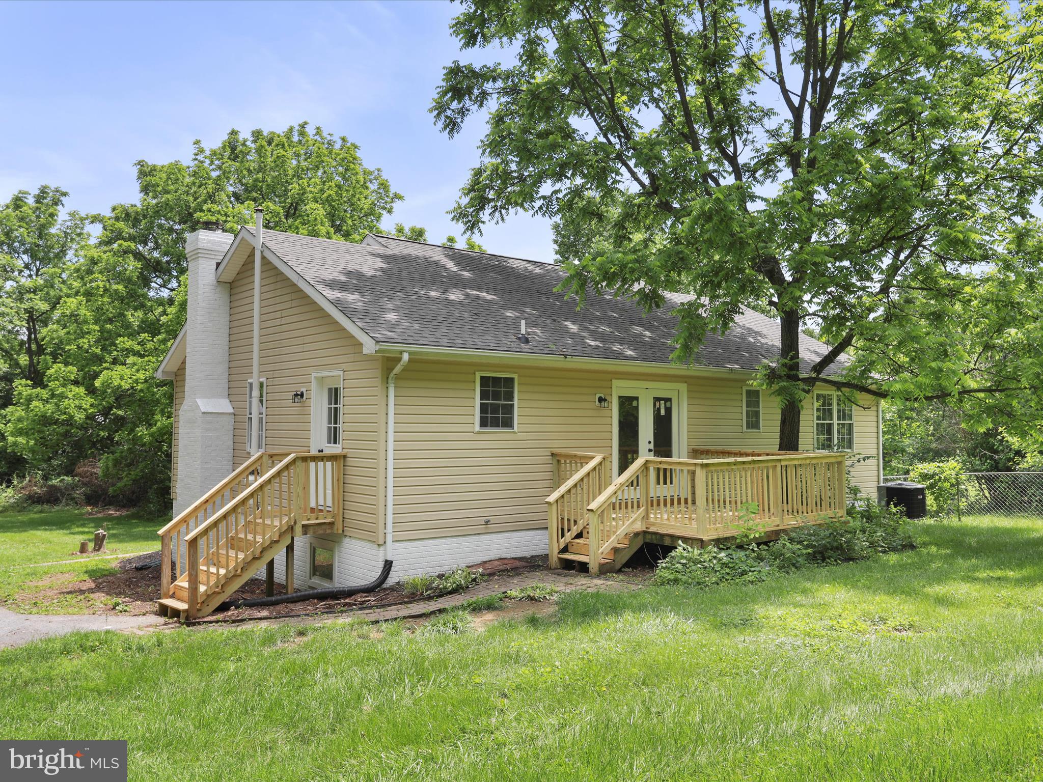 MEADOWLANDS - Residential