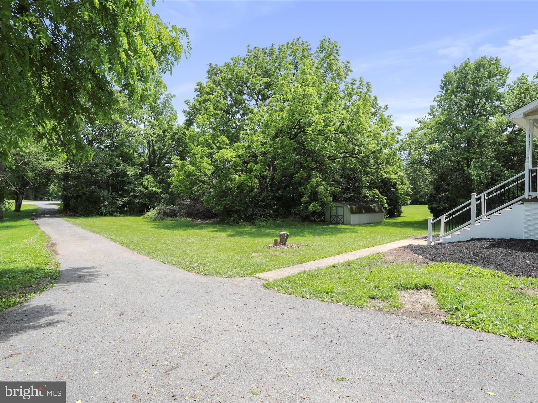 MEADOWLANDS - Residential