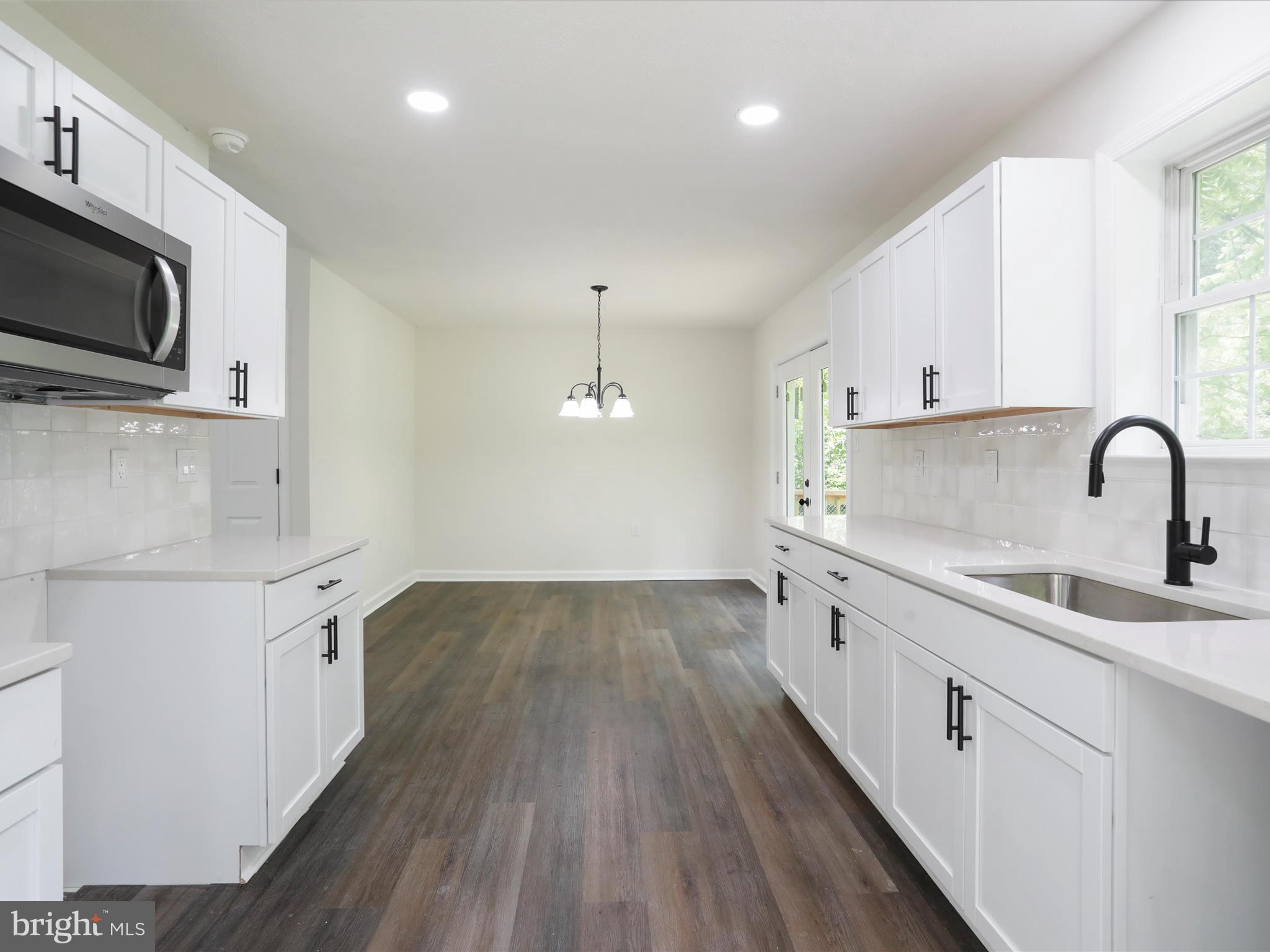 MEADOWLANDS - Residential