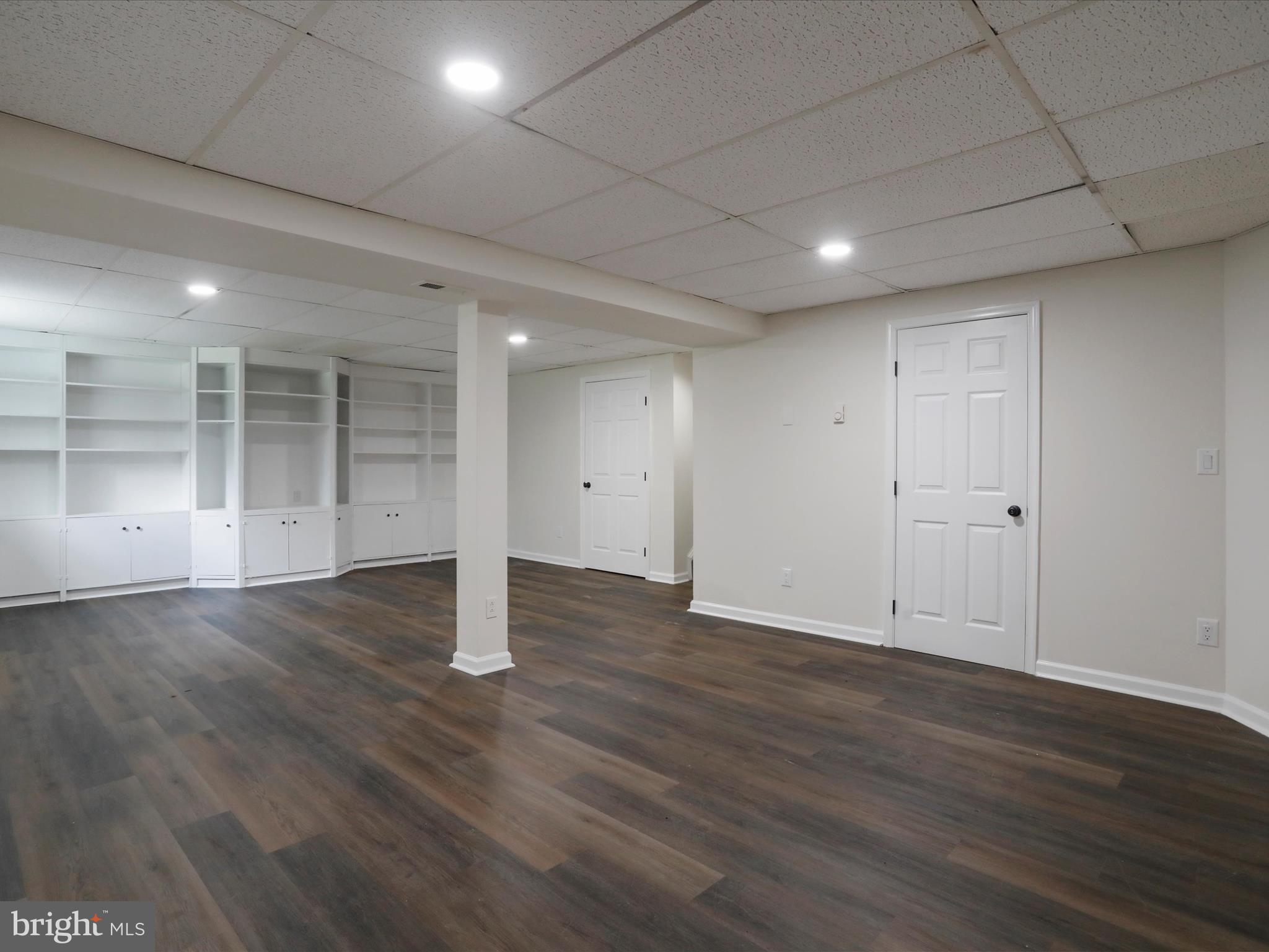 MEADOWLANDS - Residential