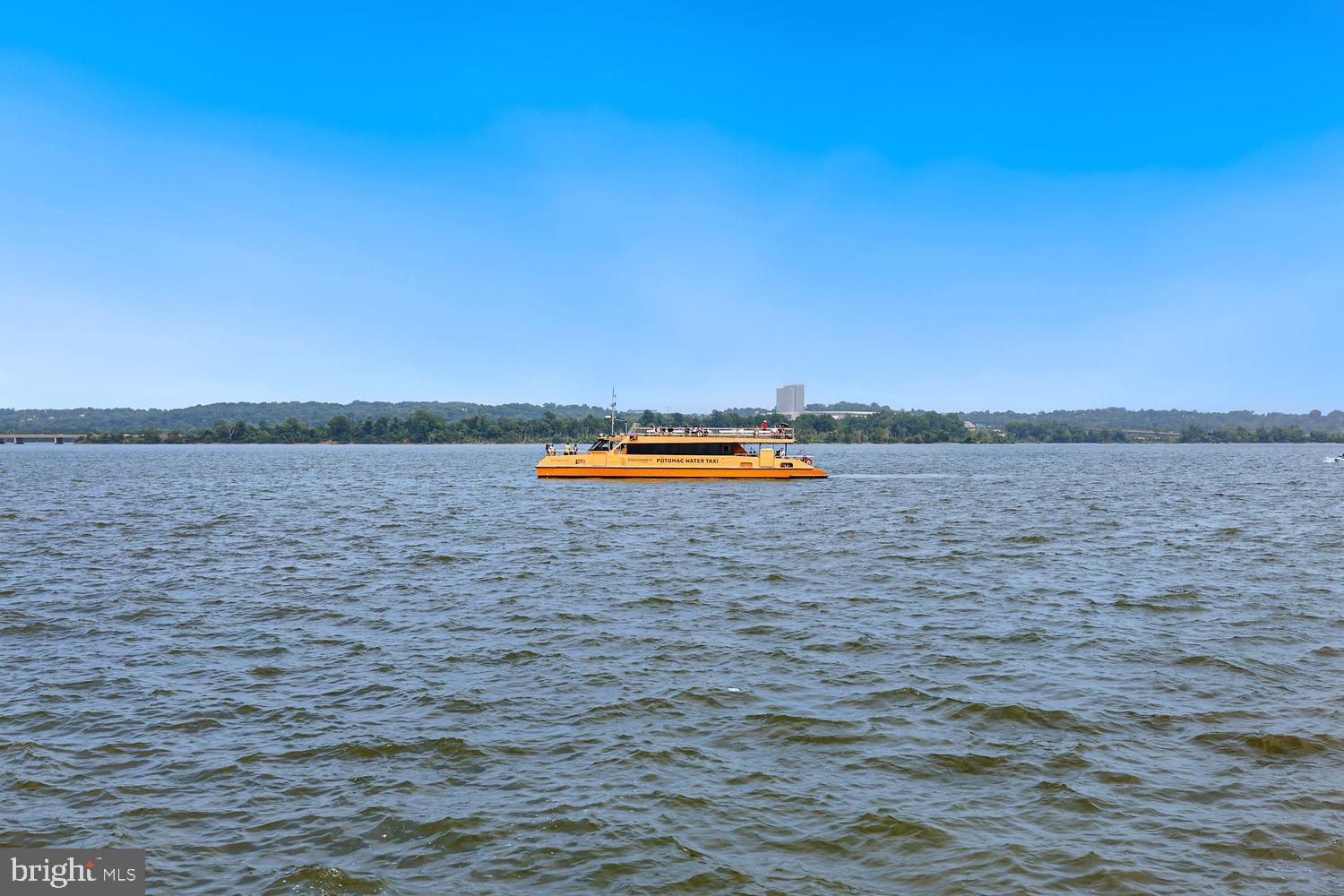 CHATHAM SQUARE - Residential