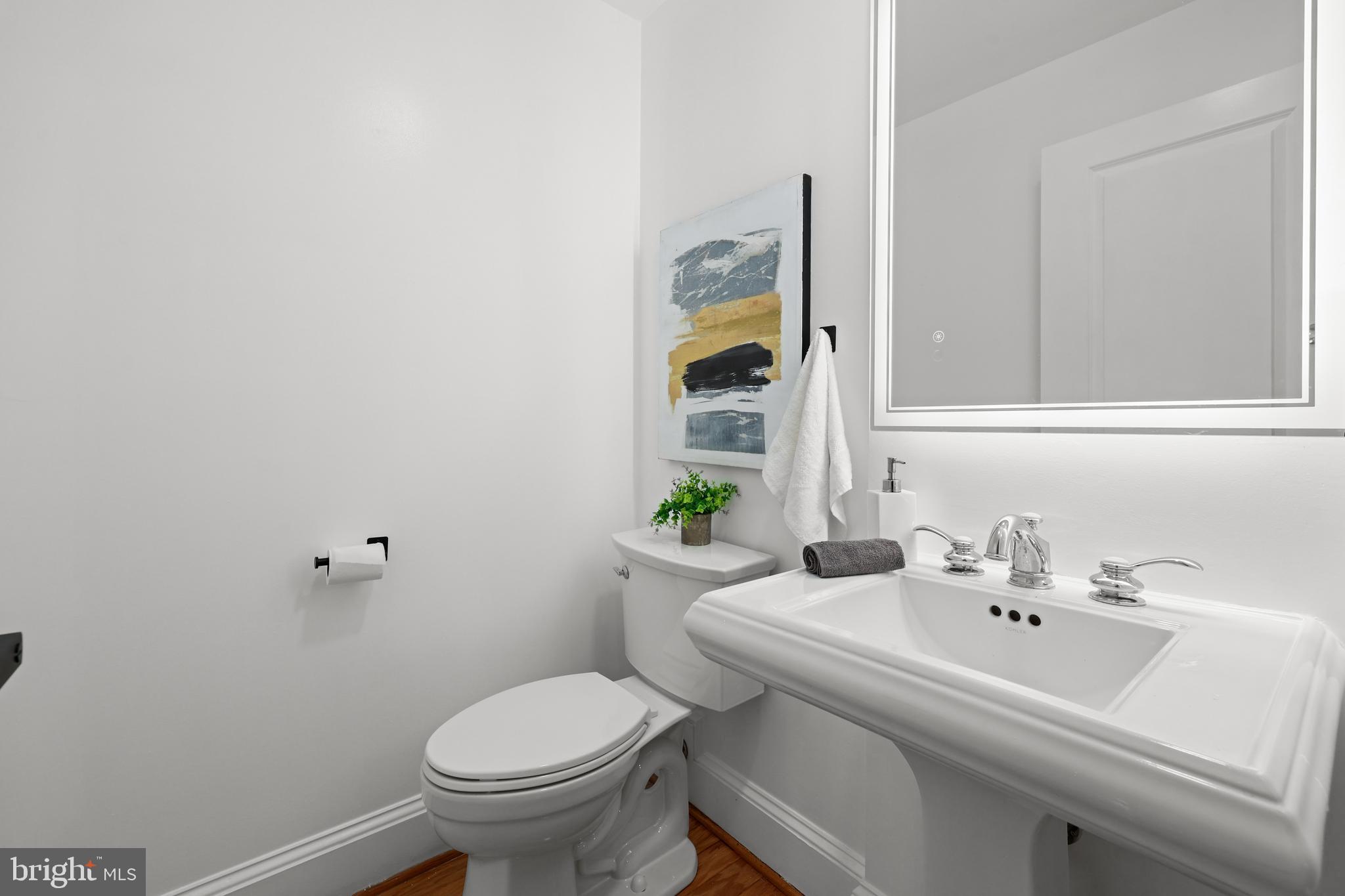 CHATHAM SQUARE - Residential