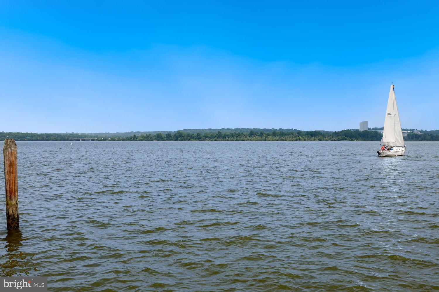 CHATHAM SQUARE - Residential