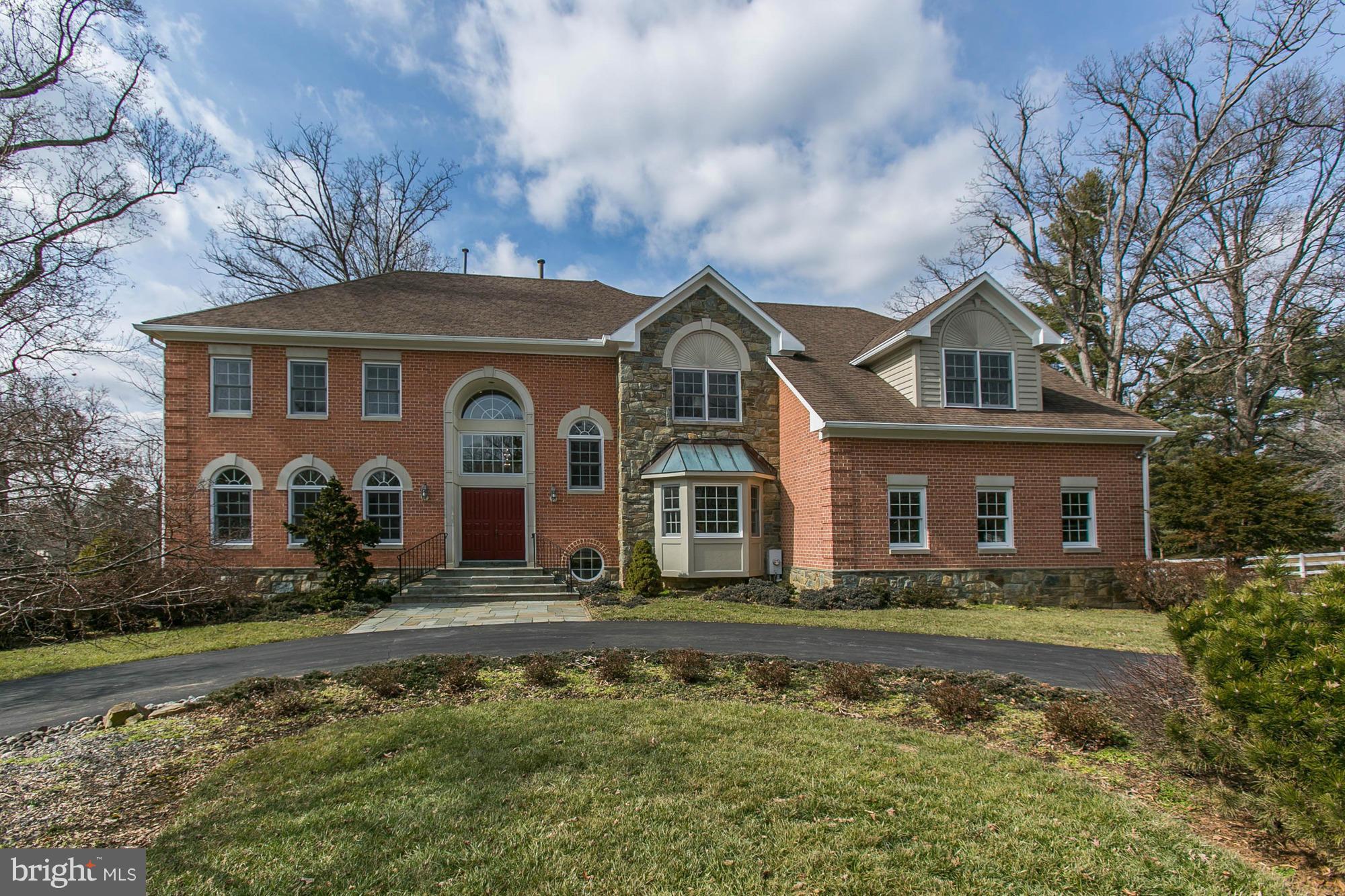 POTOMAC VILLAGE - Residential