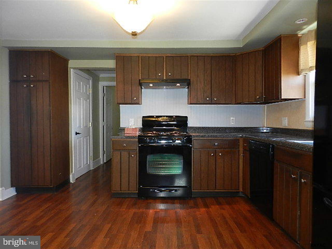 NORTH YORK BORO - Residential