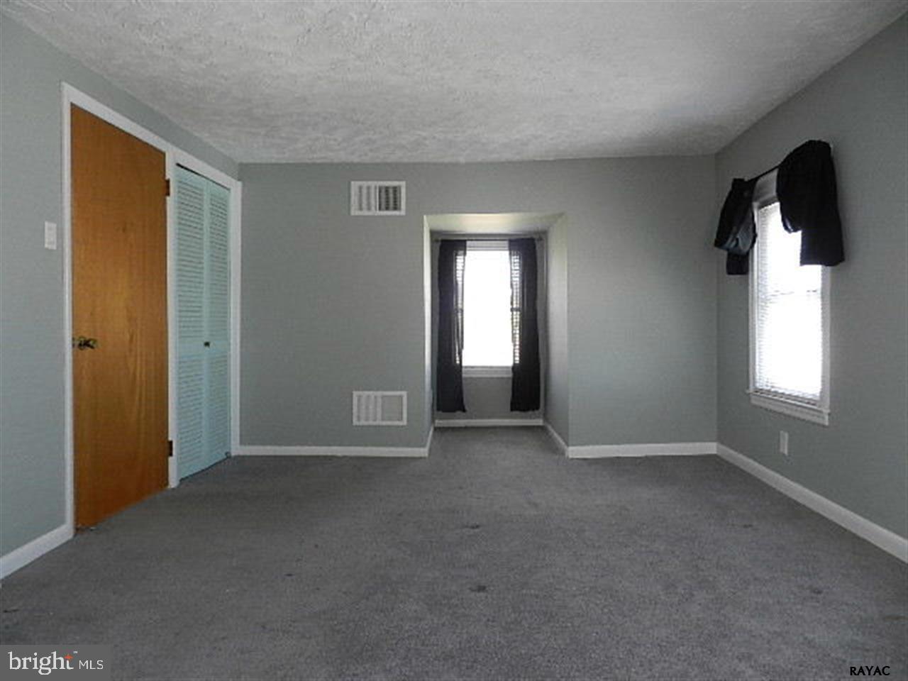 NORTH YORK BORO - Residential