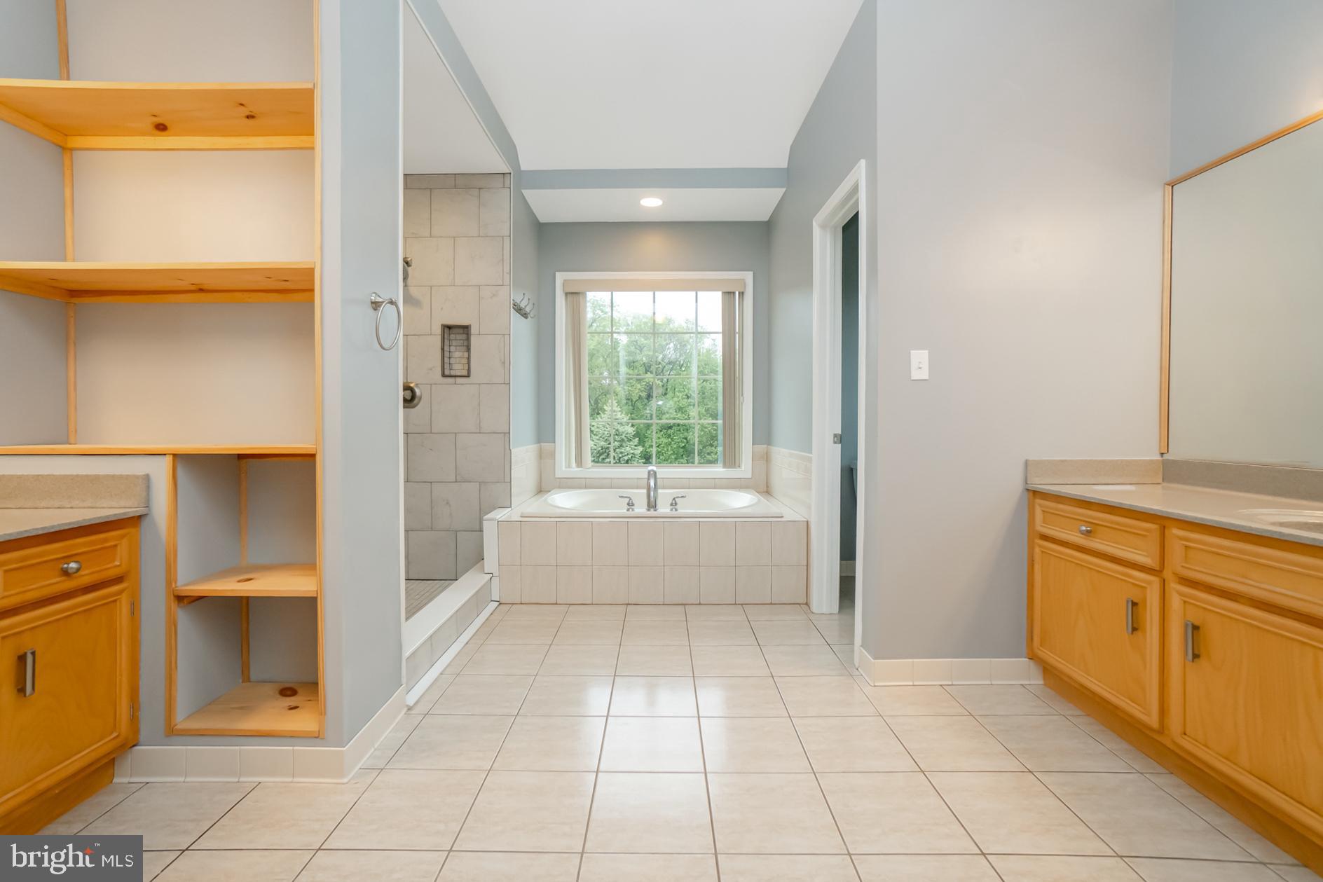 NON AVAILABLE - Residential