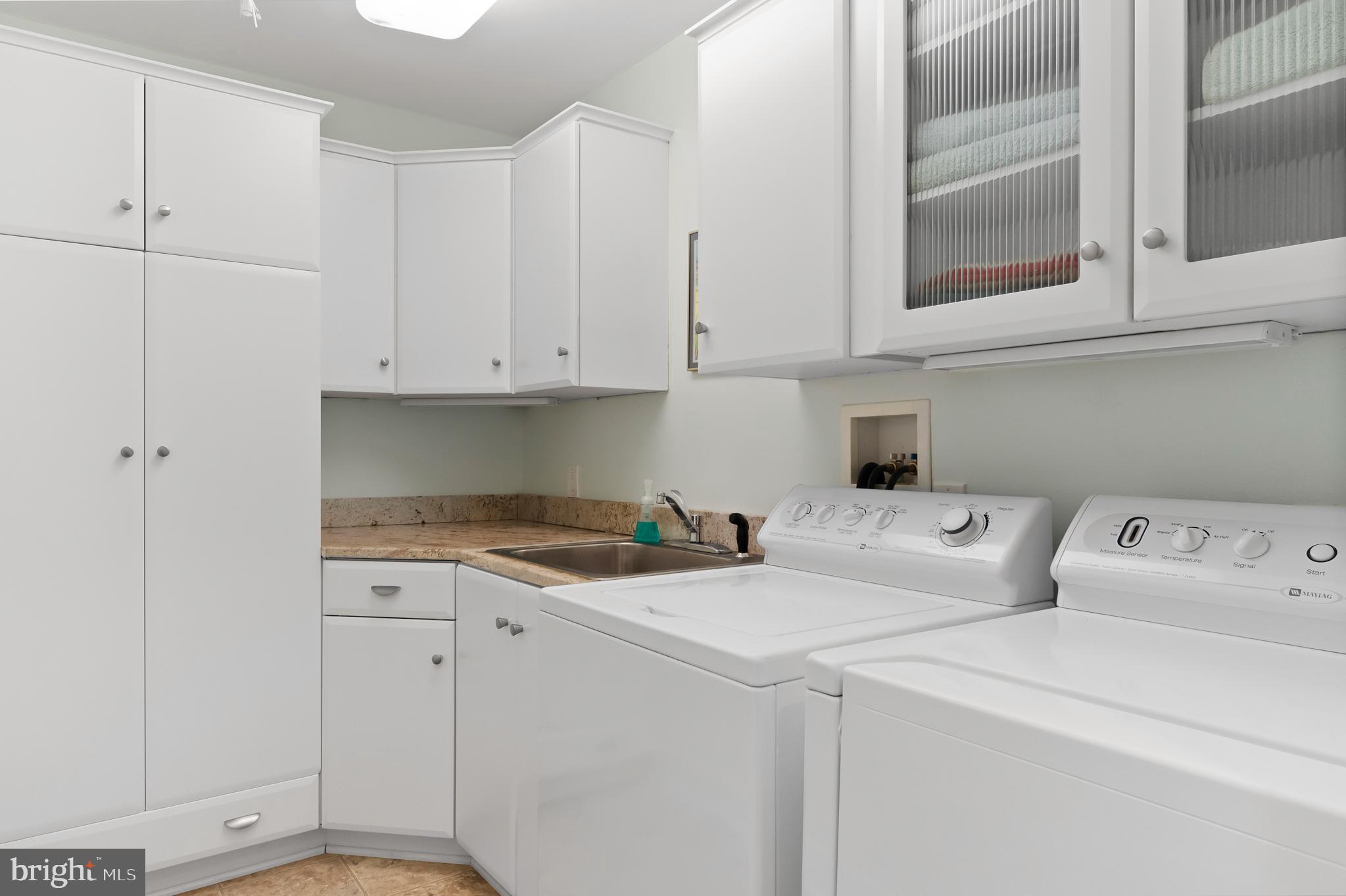 ARUNDEL ON THE BAY - Residential