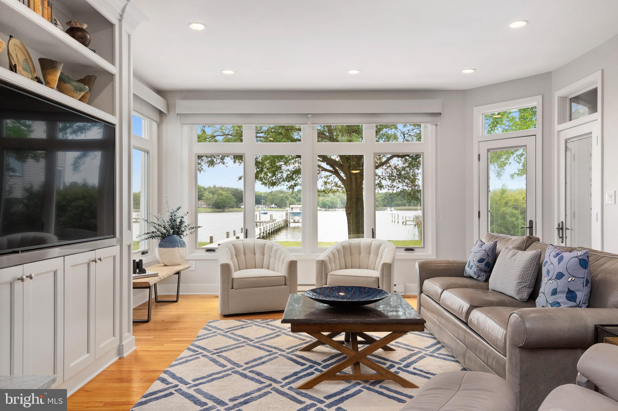 ARUNDEL ON THE BAY - Residential