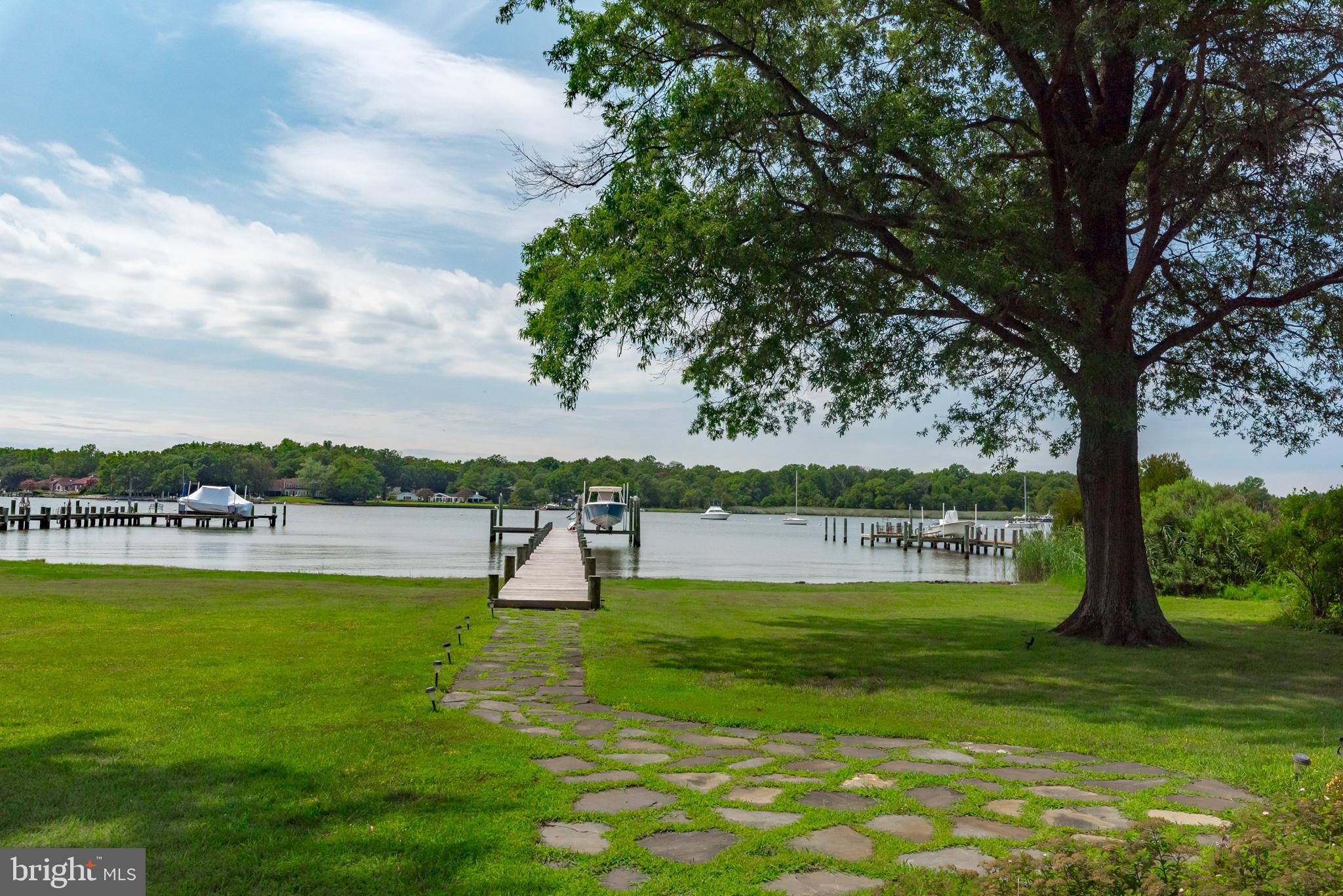 ARUNDEL ON THE BAY - Residential