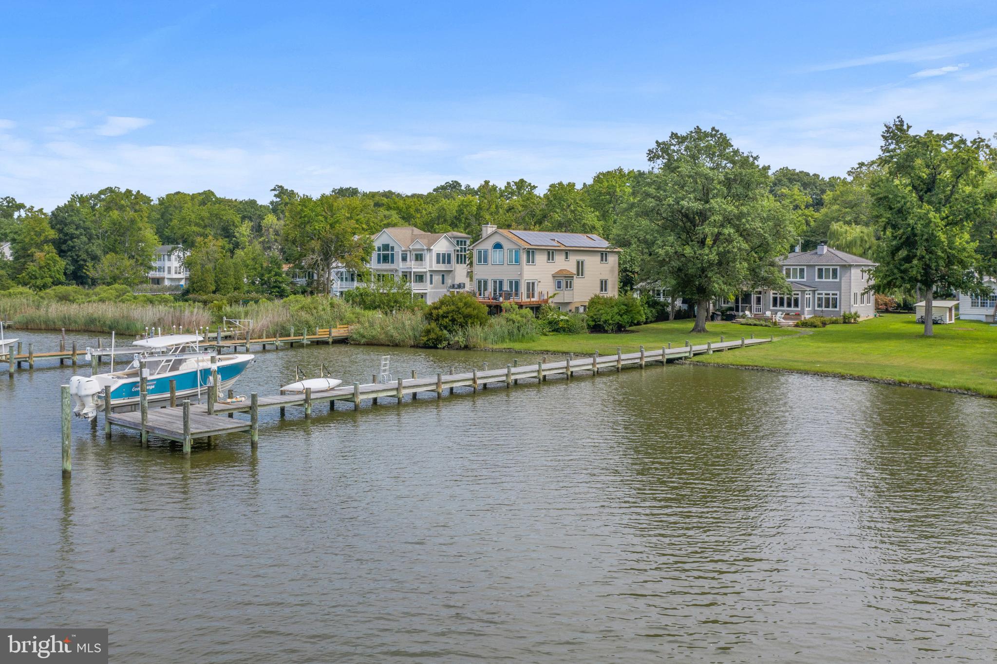 ARUNDEL ON THE BAY - Residential