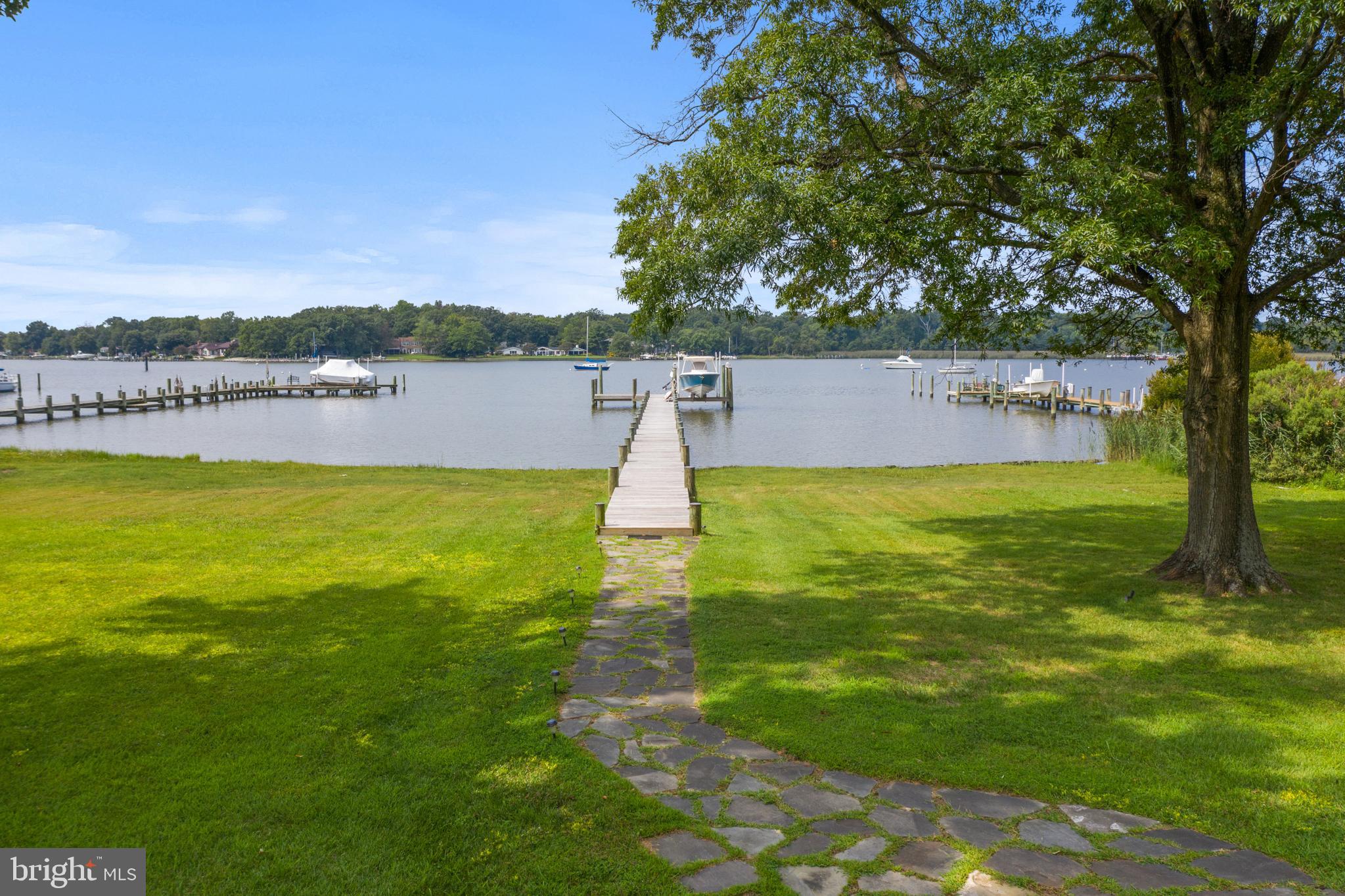 ARUNDEL ON THE BAY - Residential