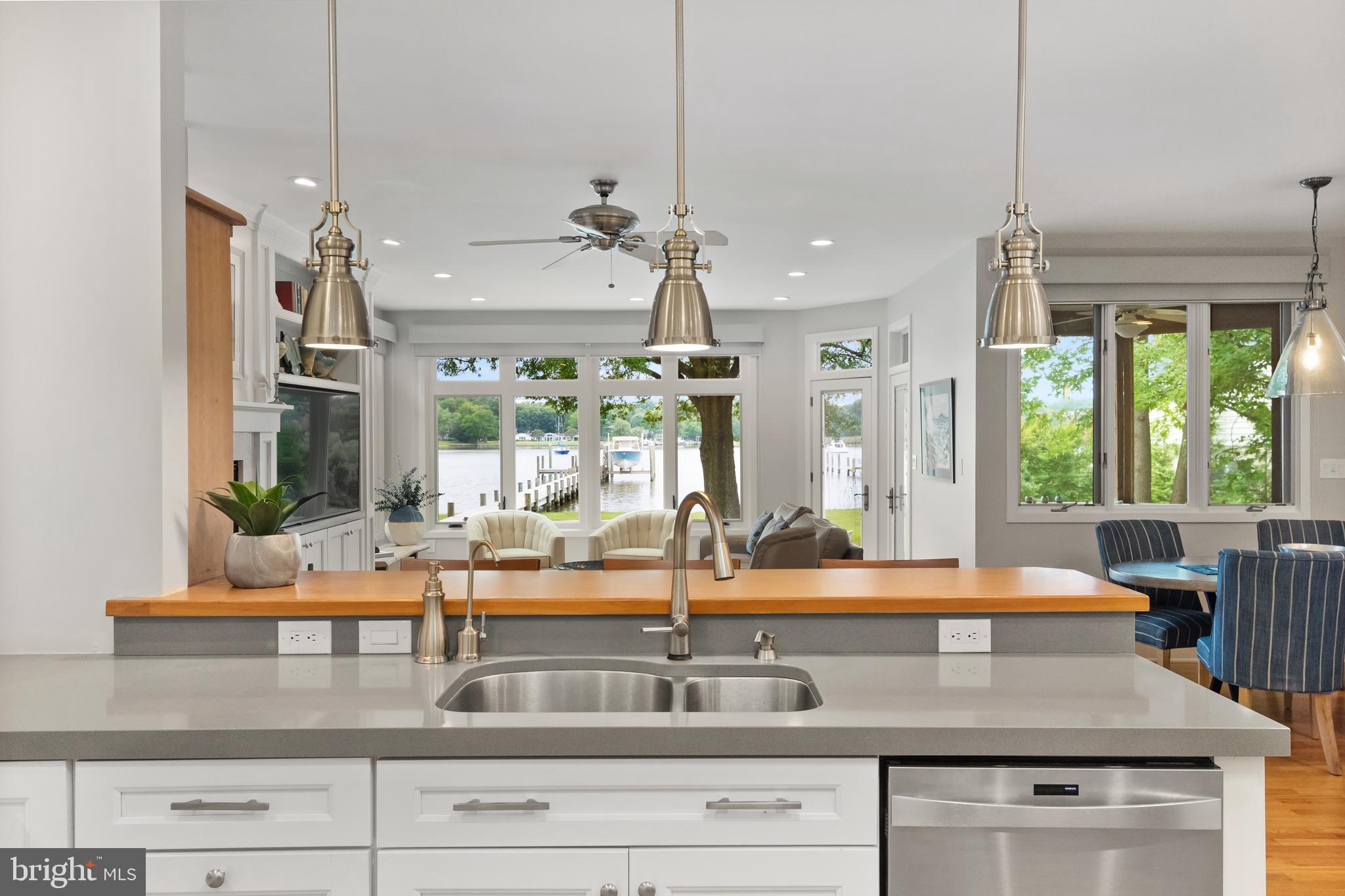 ARUNDEL ON THE BAY - Residential