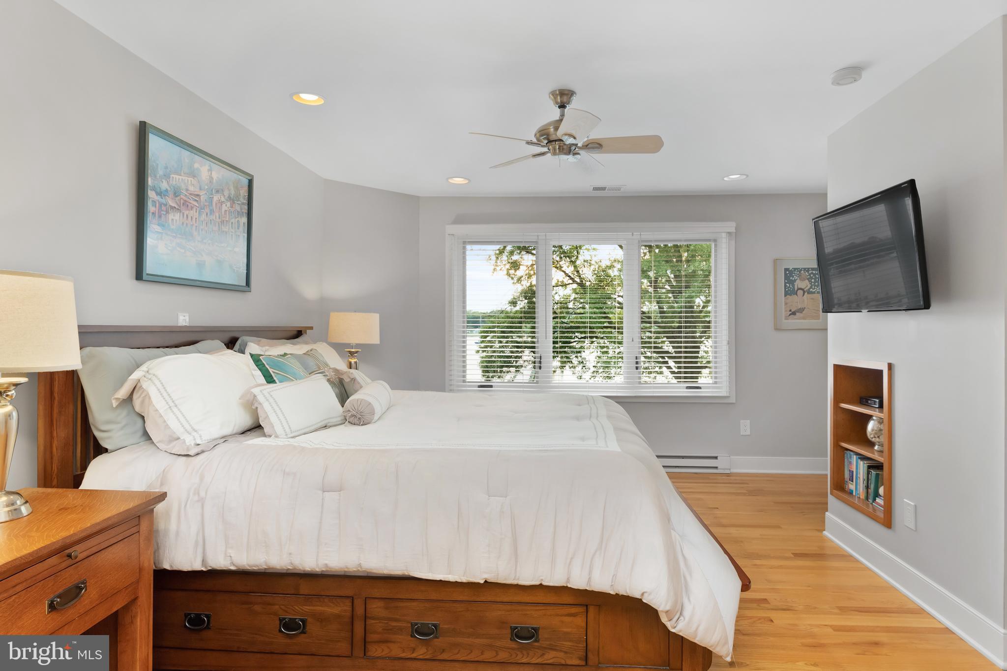 ARUNDEL ON THE BAY - Residential