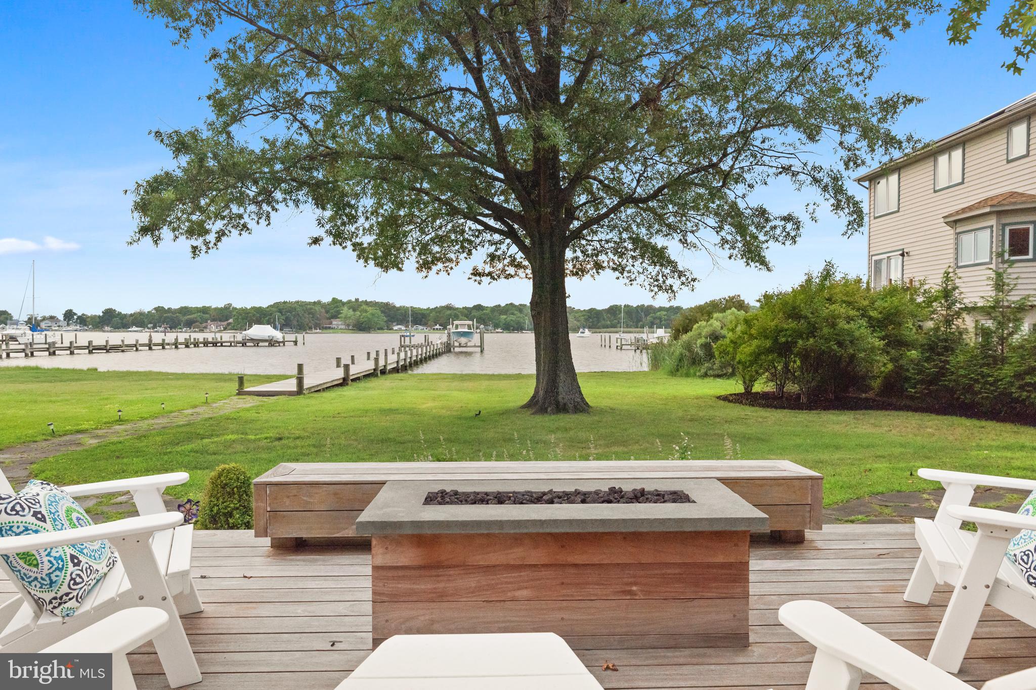 ARUNDEL ON THE BAY - Residential