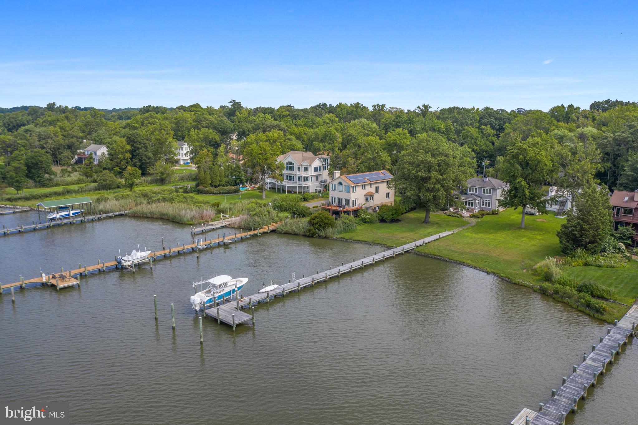 ARUNDEL ON THE BAY - Residential
