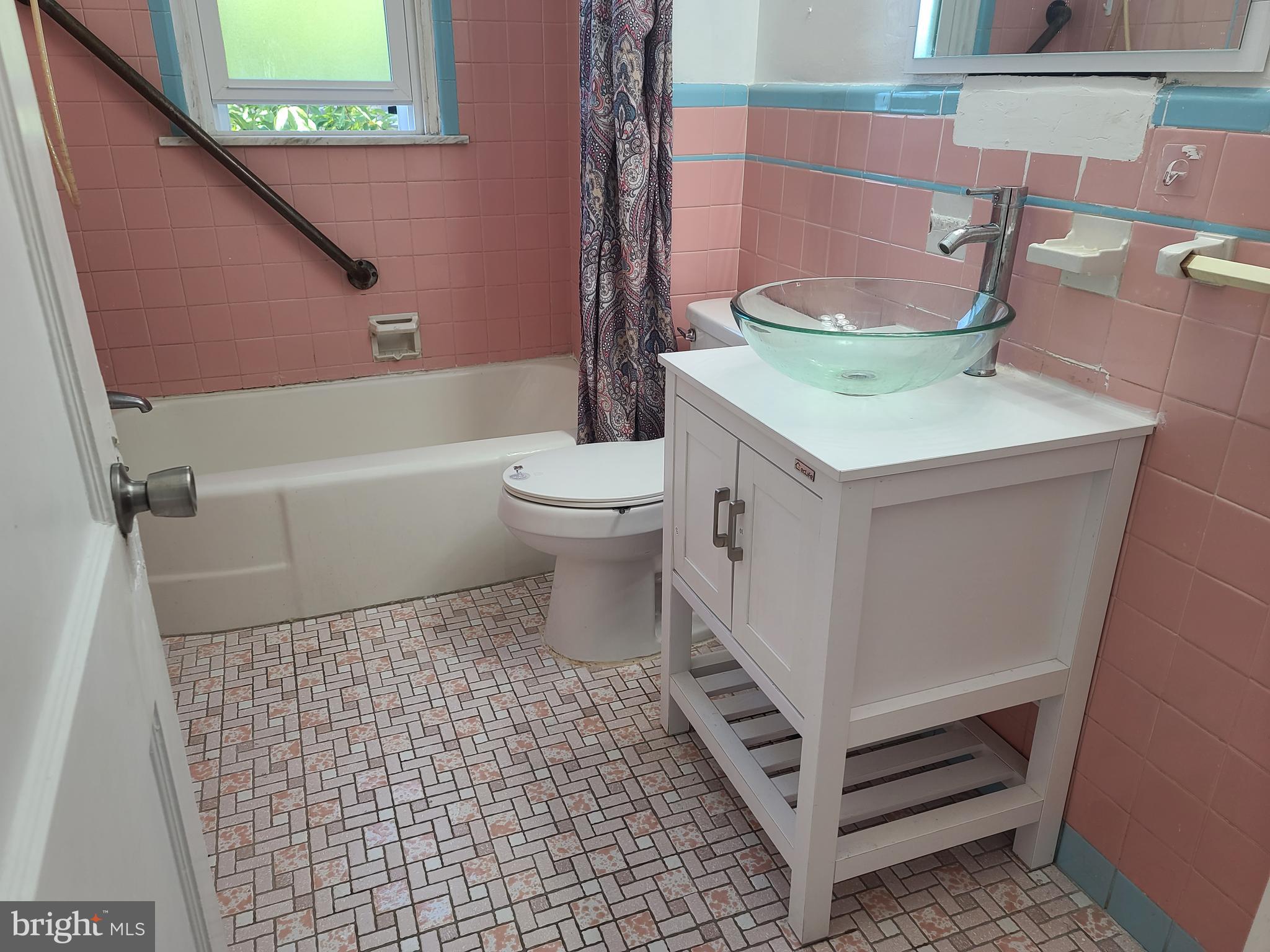 OVERBROOK - Residential