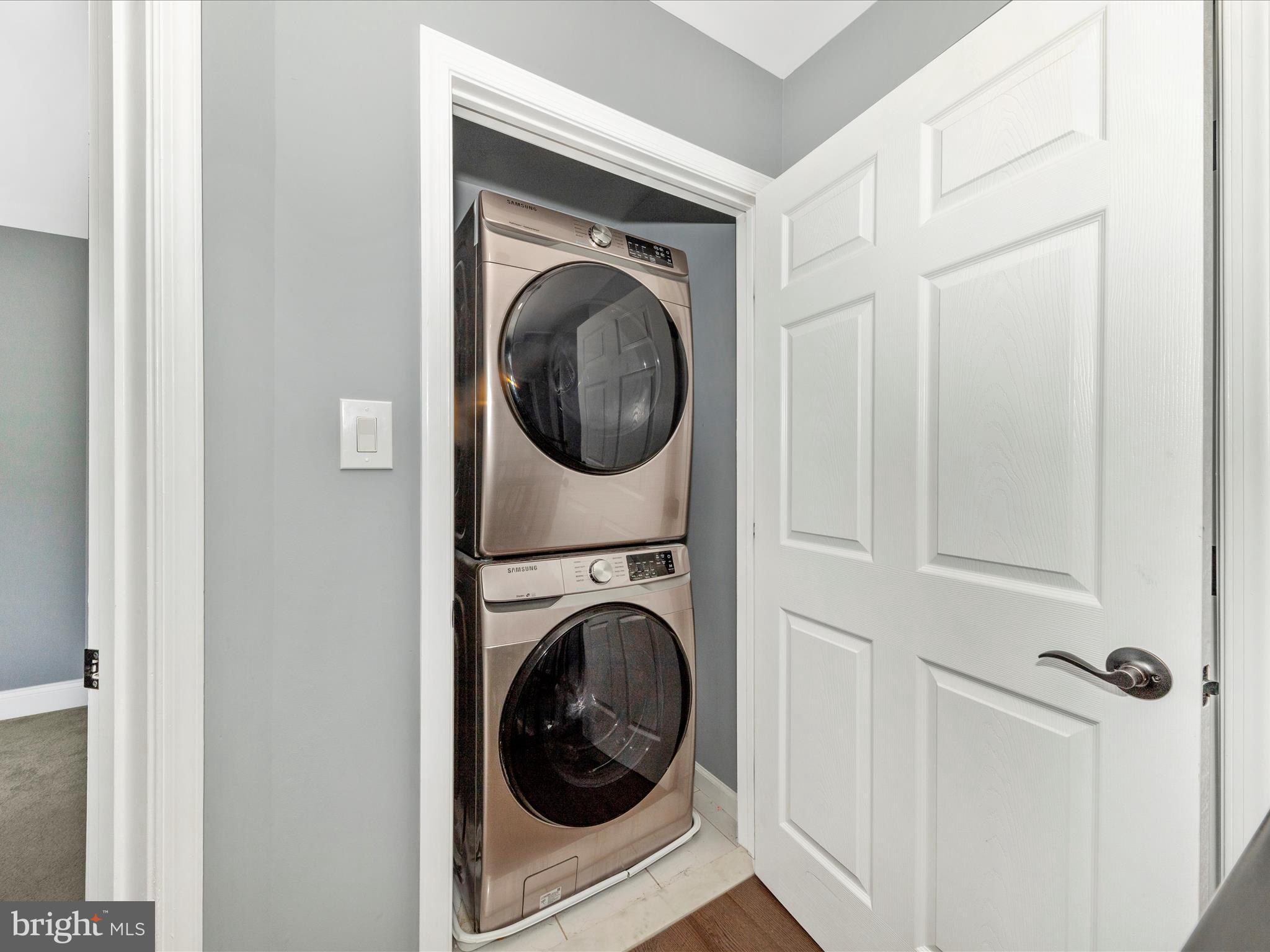 MEADOW CREEK - Residential