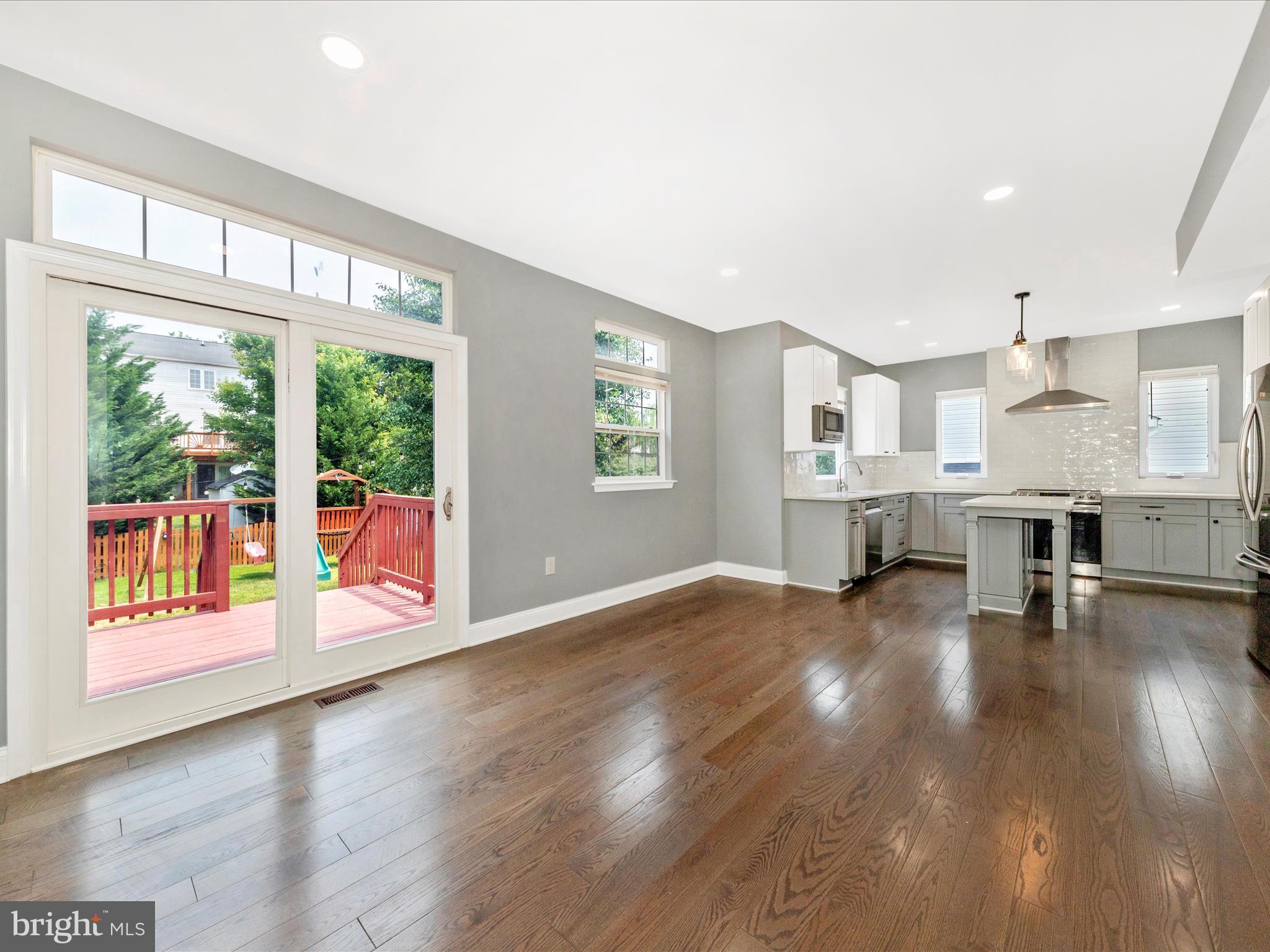 MEADOW CREEK - Residential