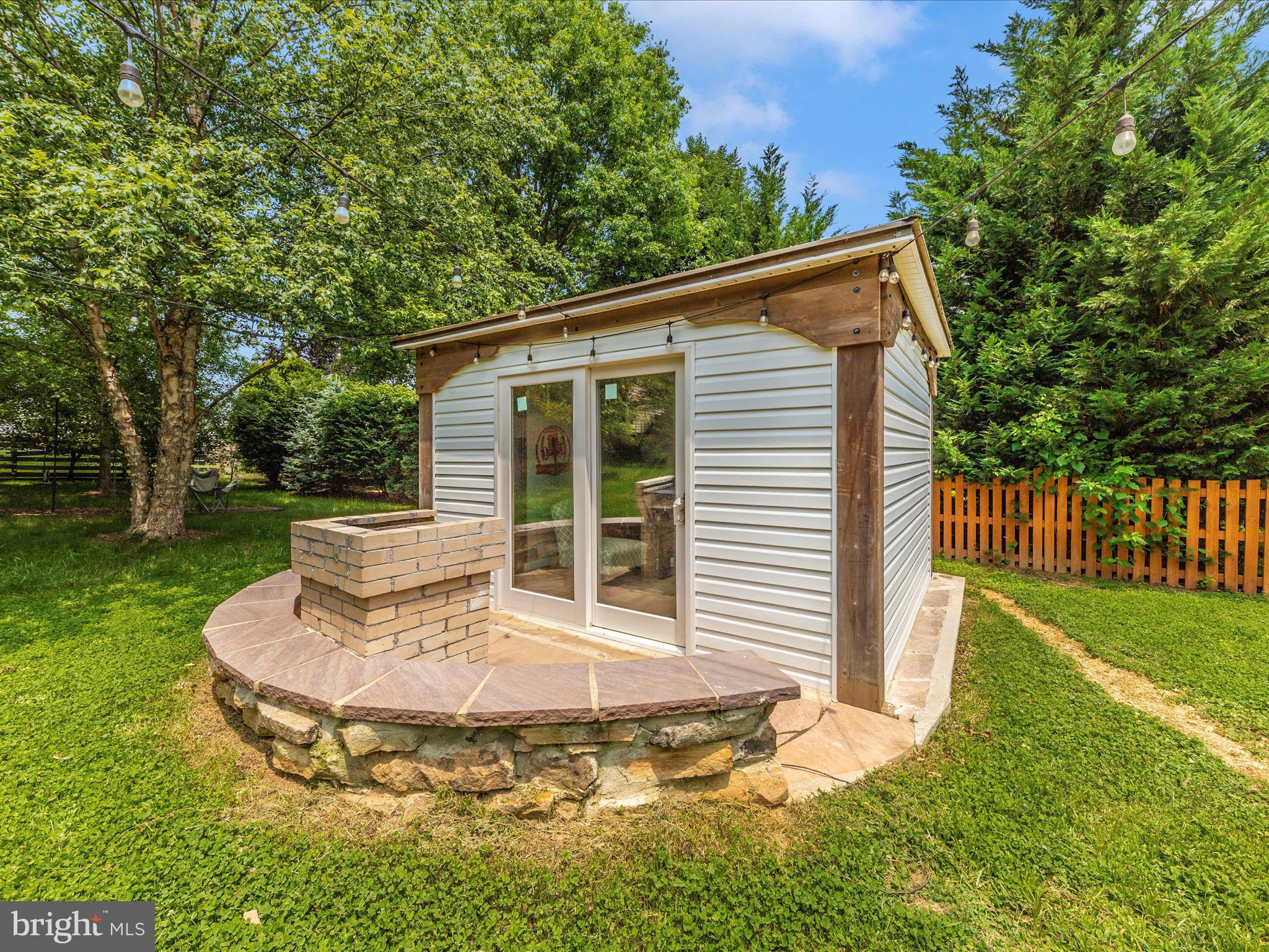 MEADOW CREEK - Residential