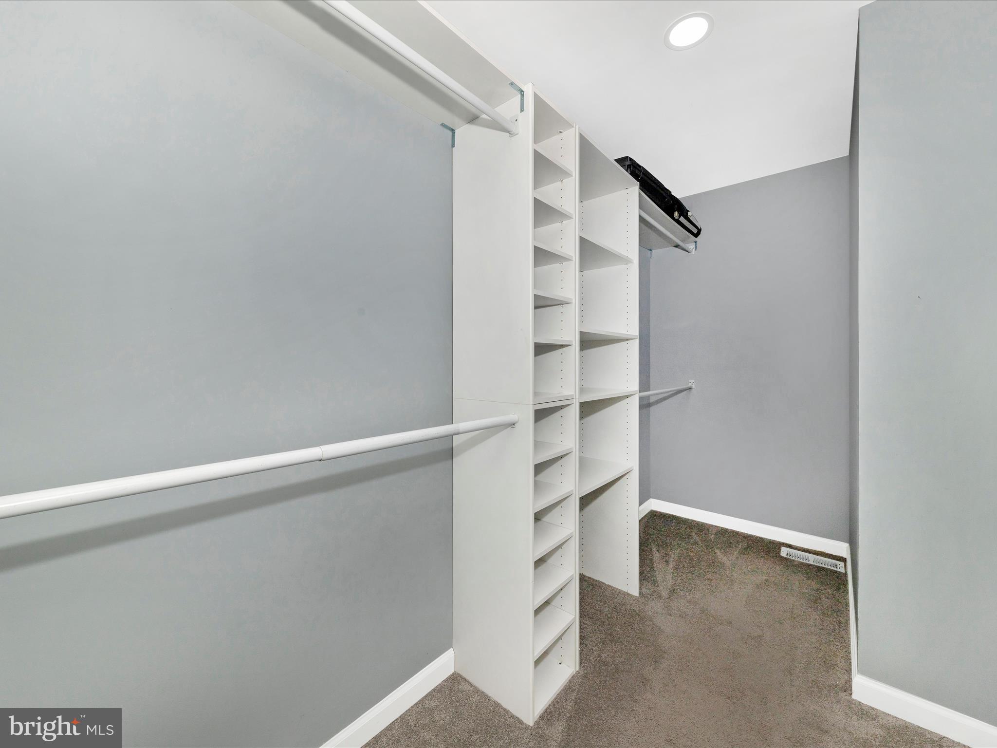 MEADOW CREEK - Residential