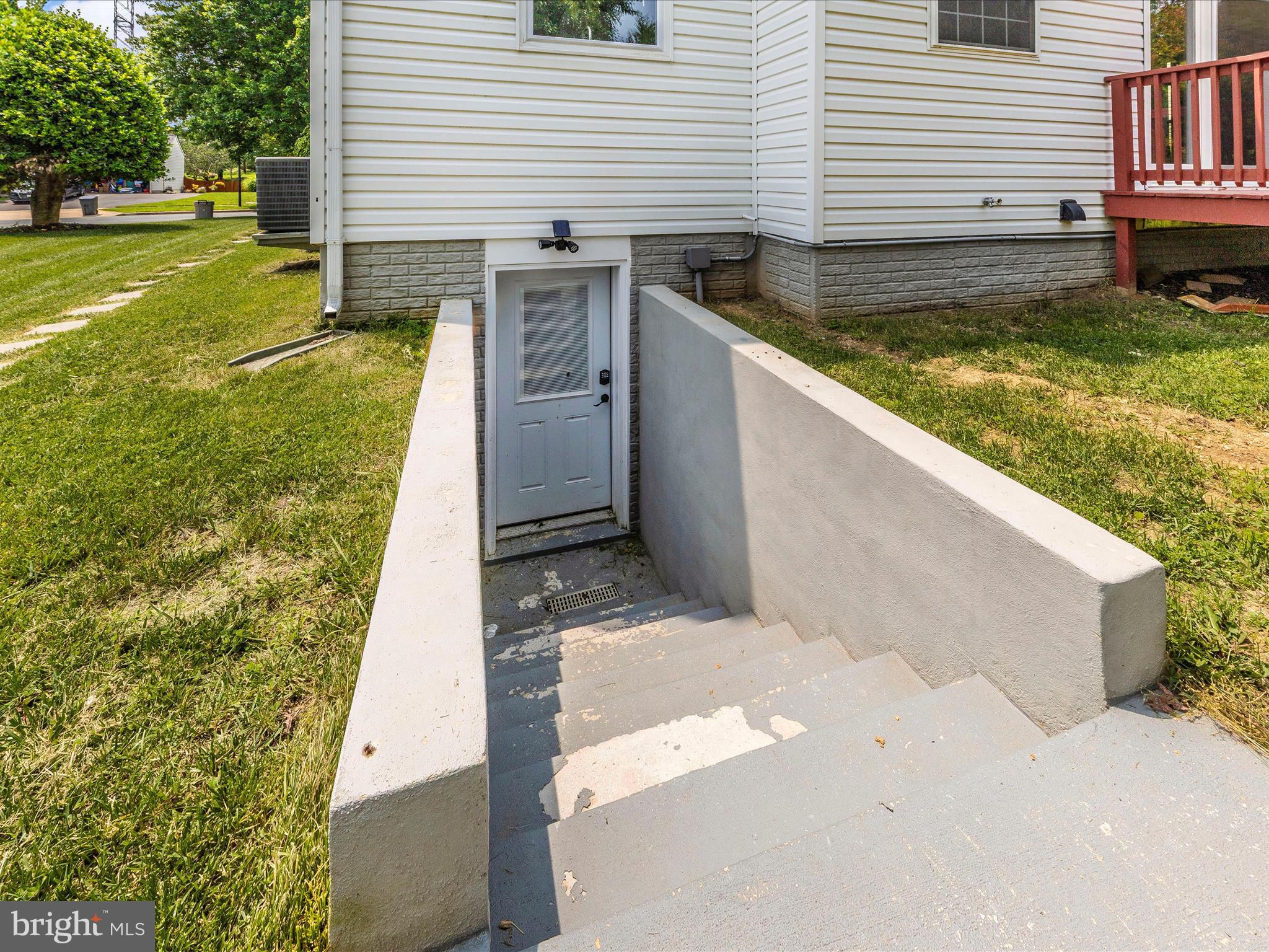 MEADOW CREEK - Residential