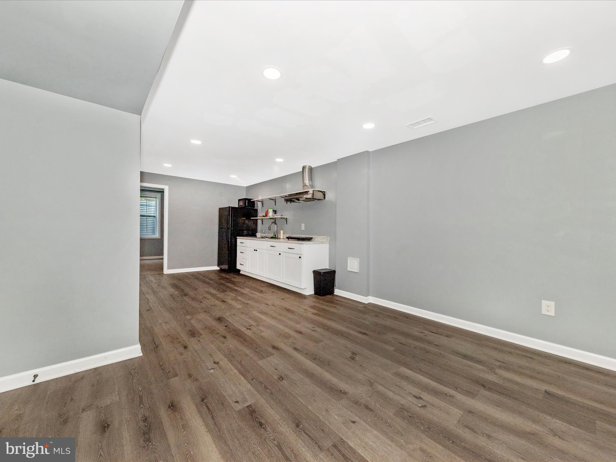 MEADOW CREEK - Residential